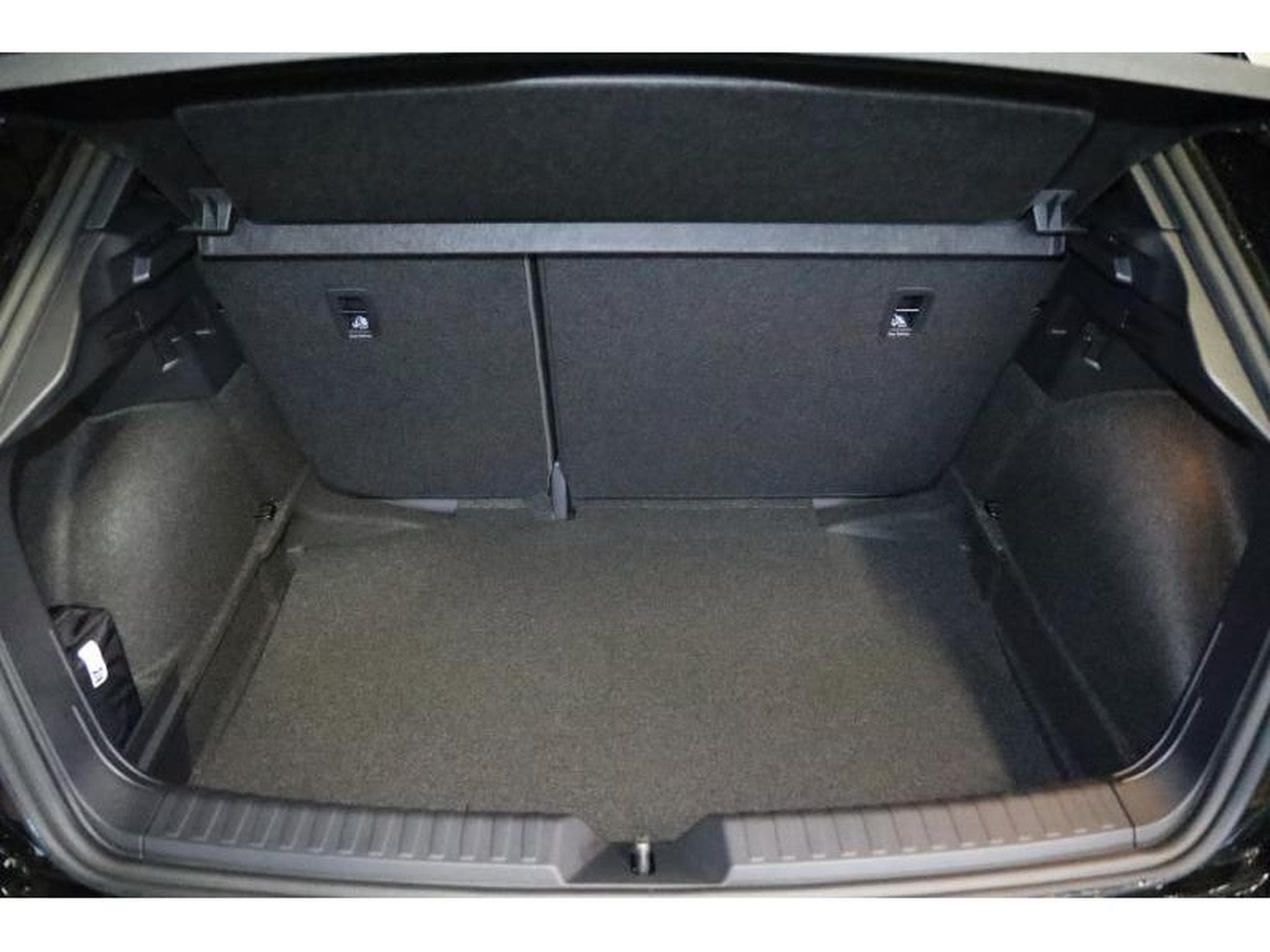 Audi Q2 35 TFSI S Tronic (2024) - Foto 6