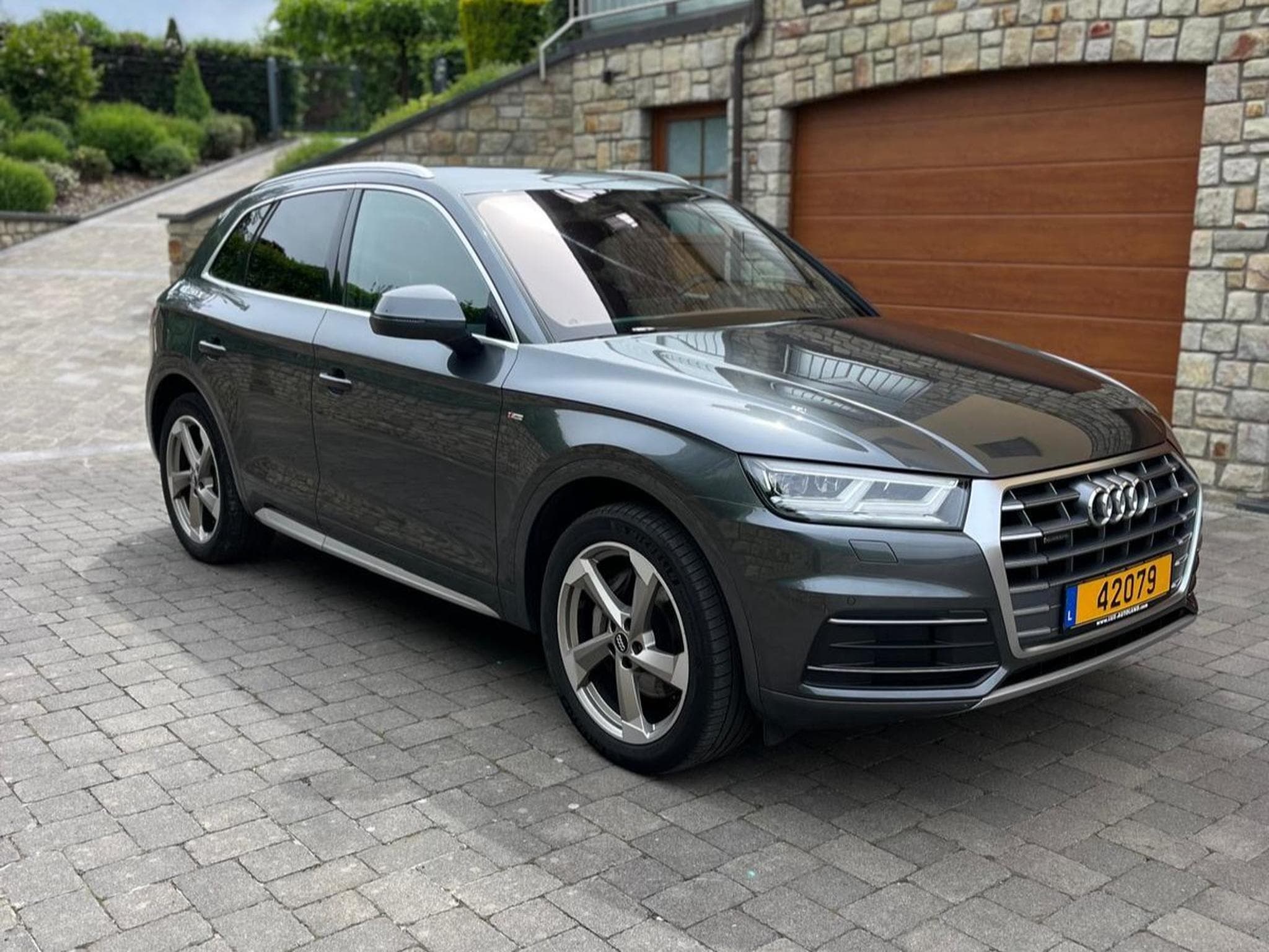 Audi Q5 S-line (2020) - Photo 2