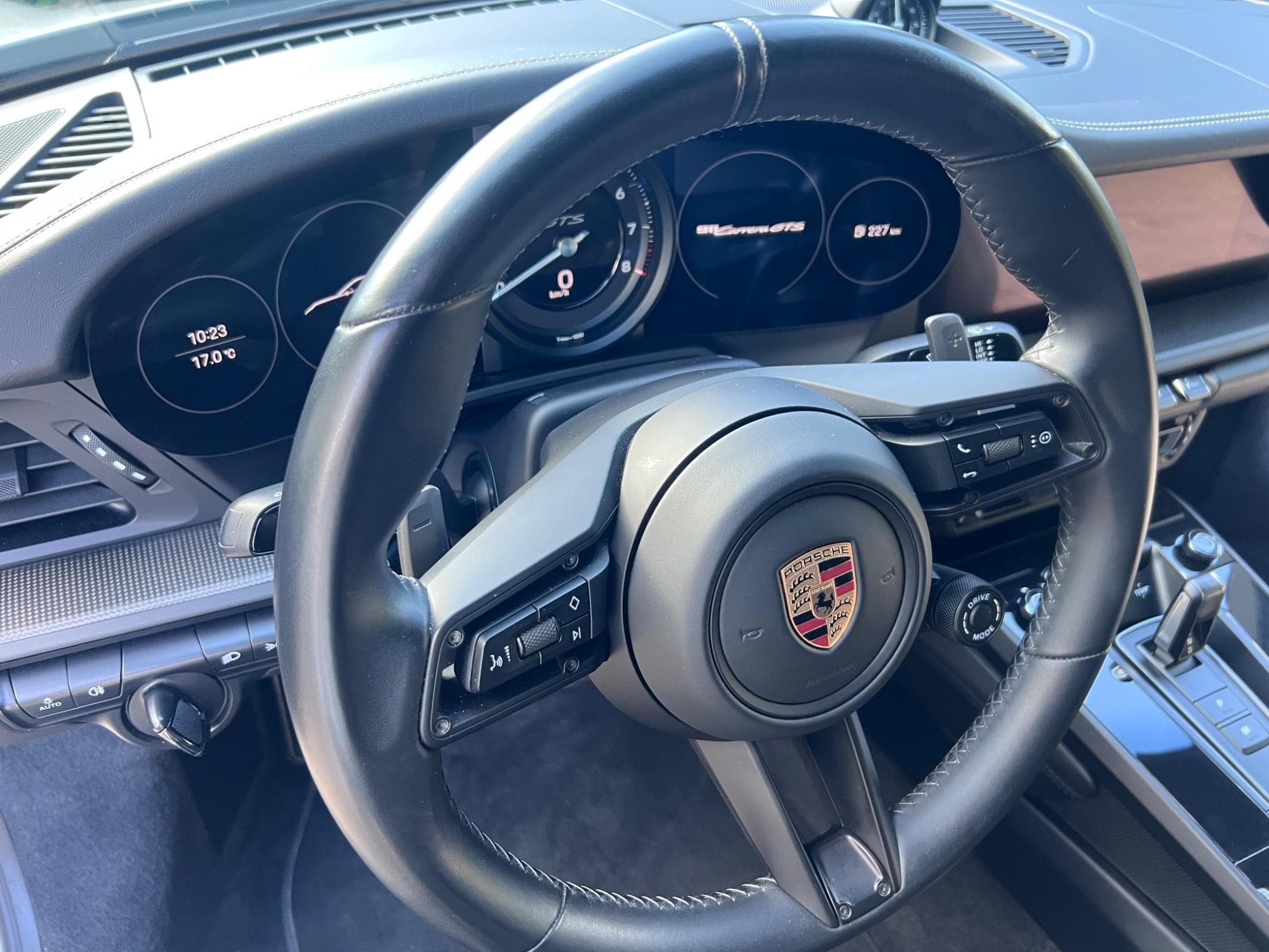 Porsche 911 992 GTS (2023) - Photo 6