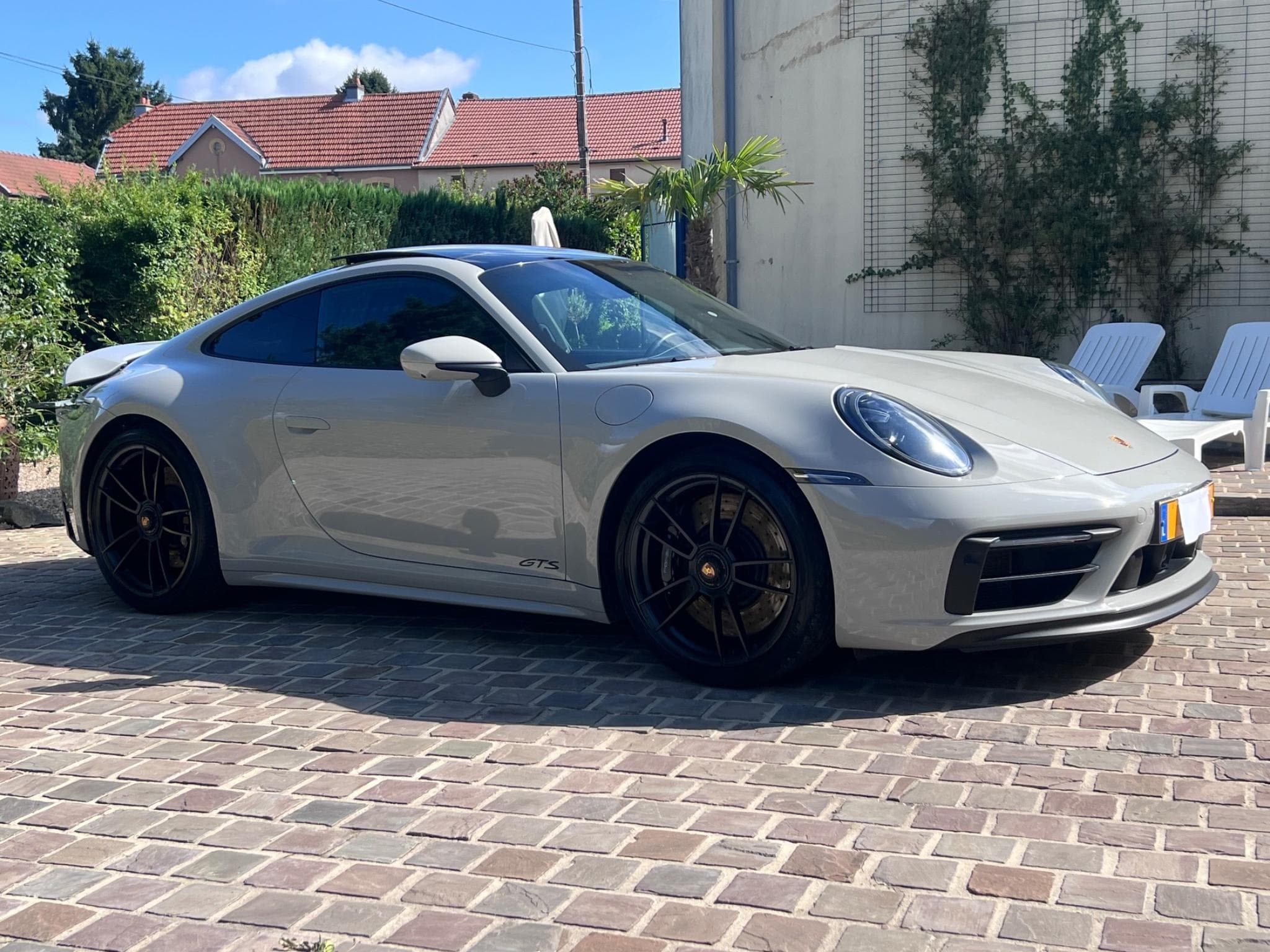 Porsche 911 992 GTS (2023) - Photo 11