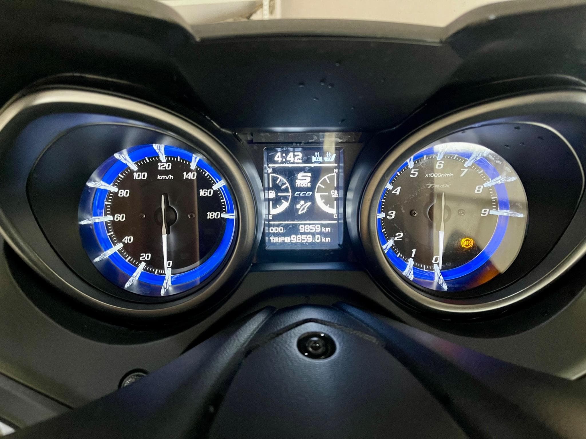 Yamaha T-Max Tech Max (2020) - Photo 3