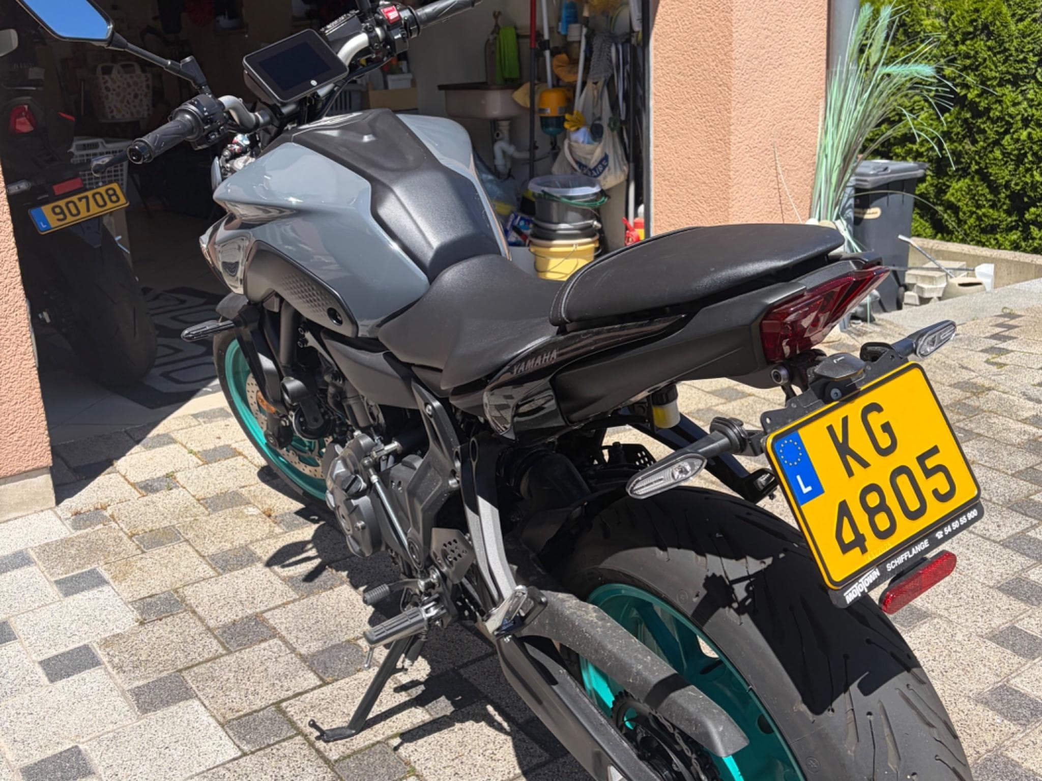 Yamaha MT07 Cyan Blue (2023) - Photo 2