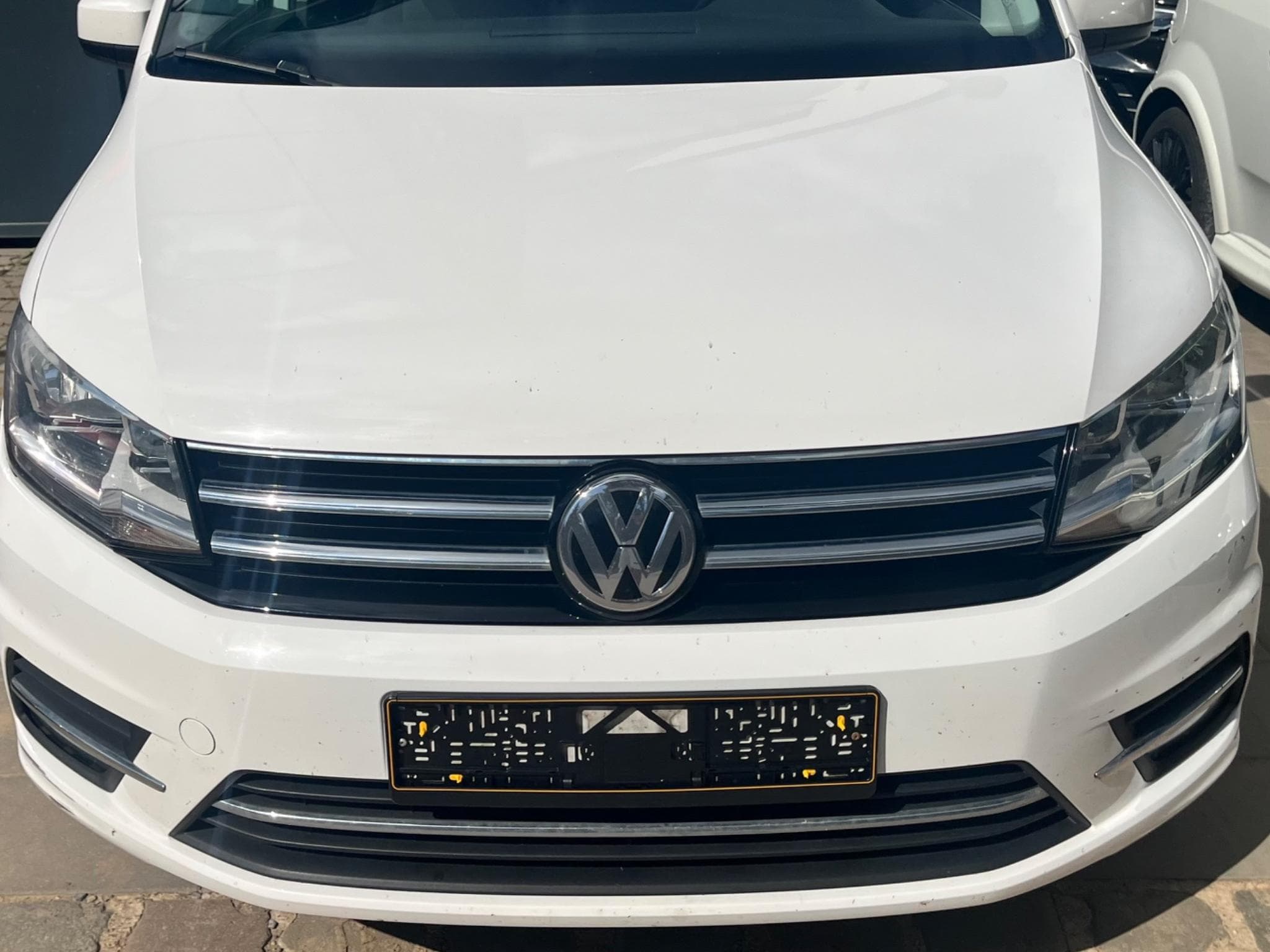 VW Caddy 2.0 tdi edition tour (2015) - Photo 3
