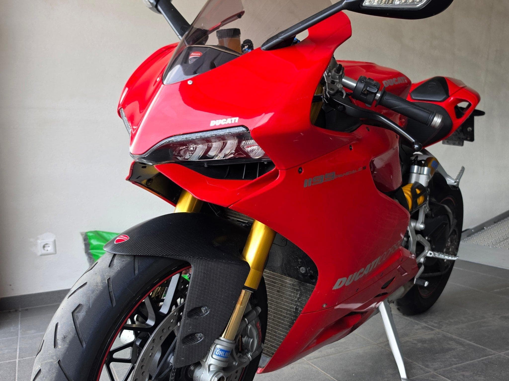 Ducati 1199 Panigale 1199 S (2012) - Foto 2