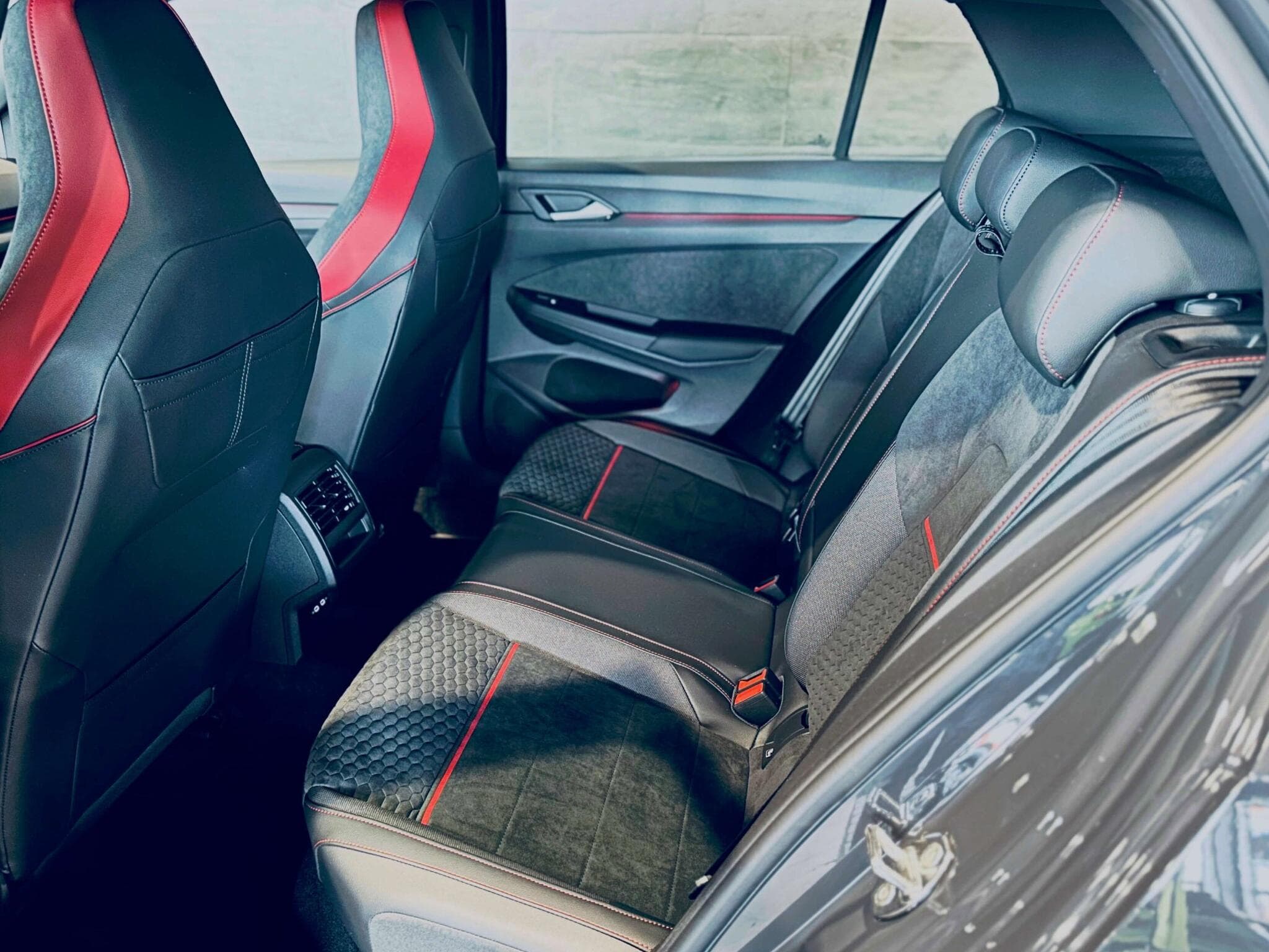 VW Golf GOLF VIII GTI CLUBSPORT DSG (2023) - Photo 14