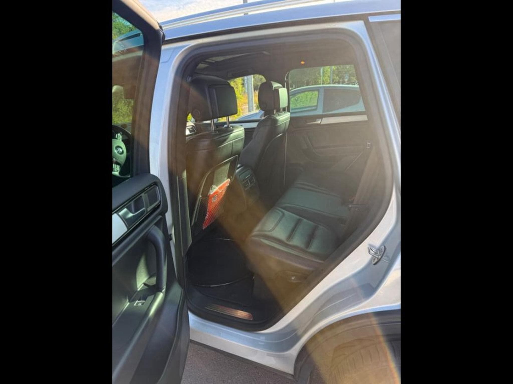 VW Touareg 3.0 V6 TDI 245 PS | Pano | Leder | 360 (2014) - Photo 6