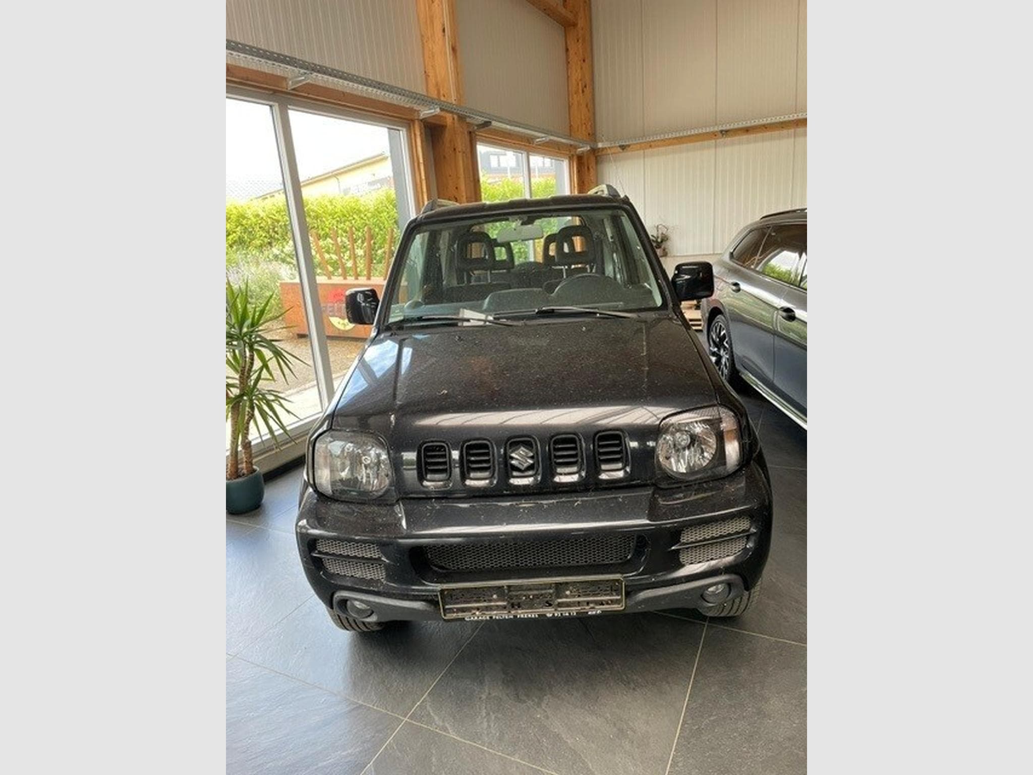 Suzuki Jimny 1.3 (2011) - Photo 1