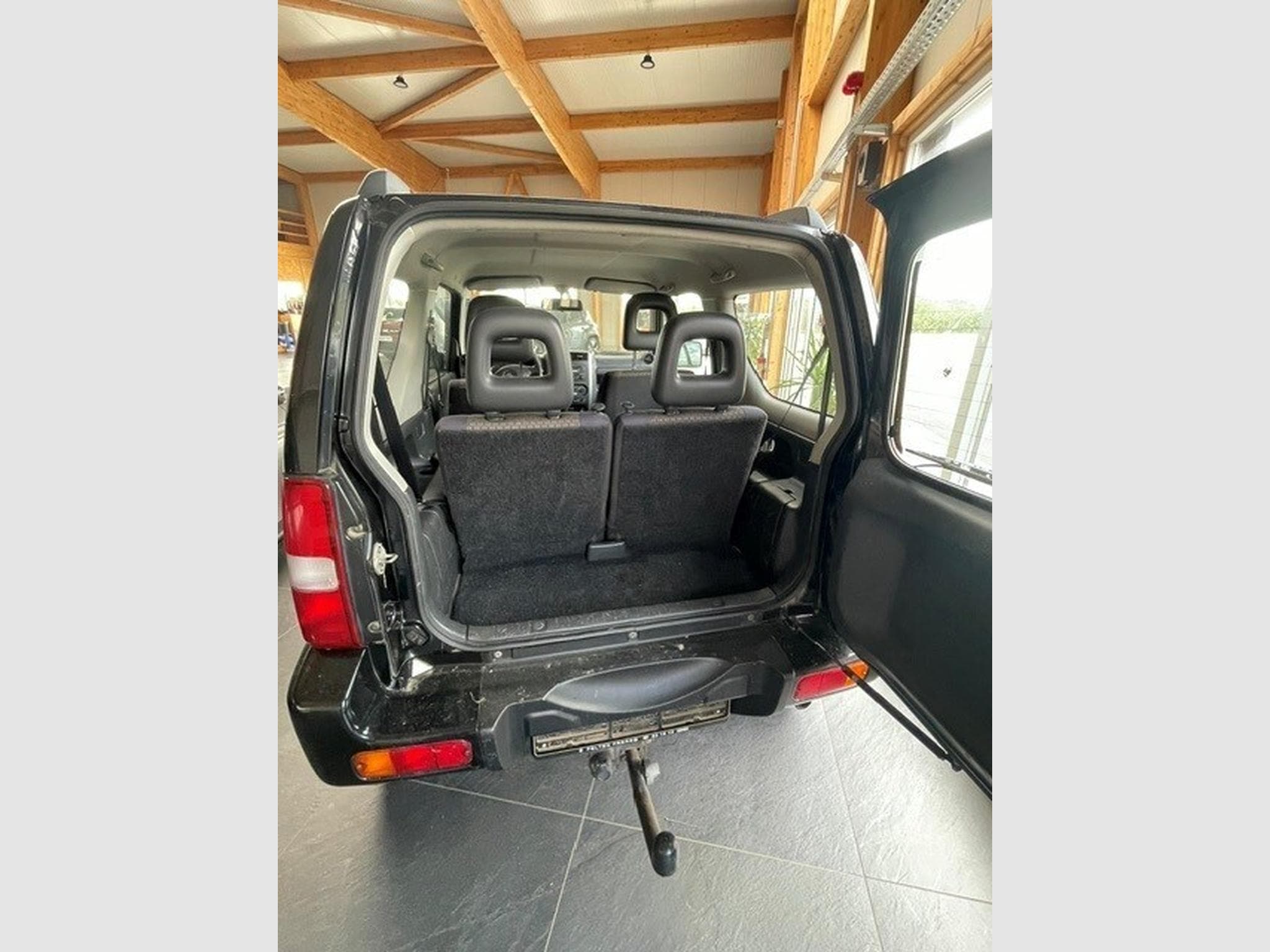 Suzuki Jimny 1.3 (2011) - Photo 7