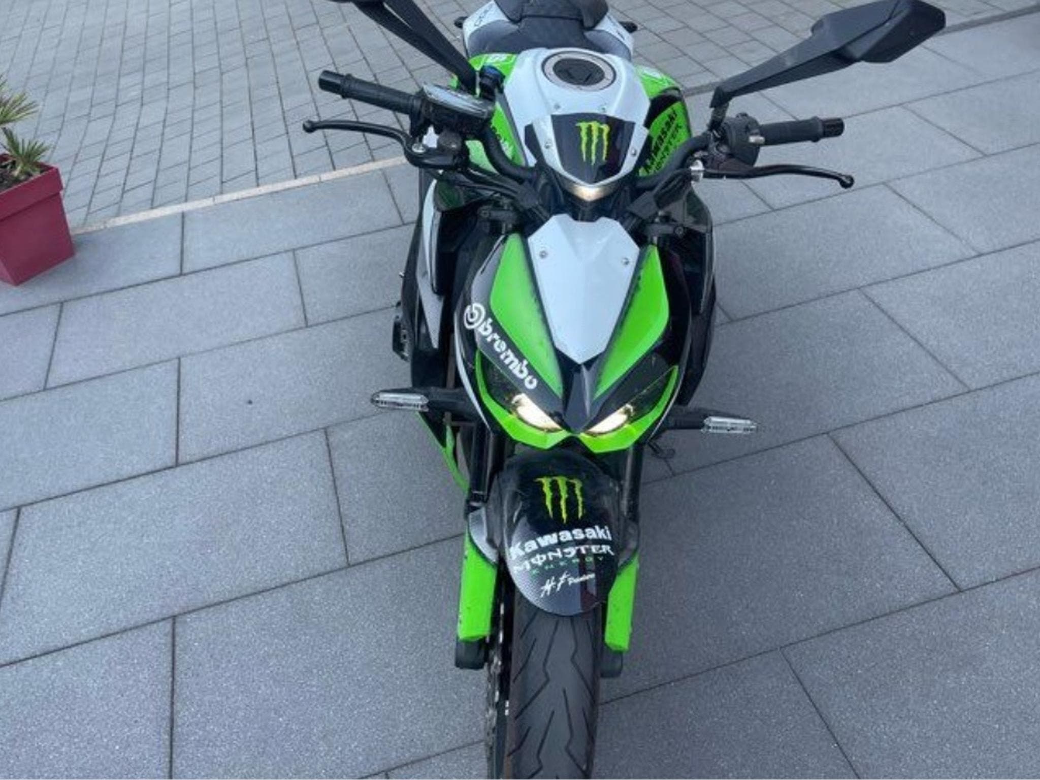 Kawasaki Z1000 SX (2014) - Photo 2