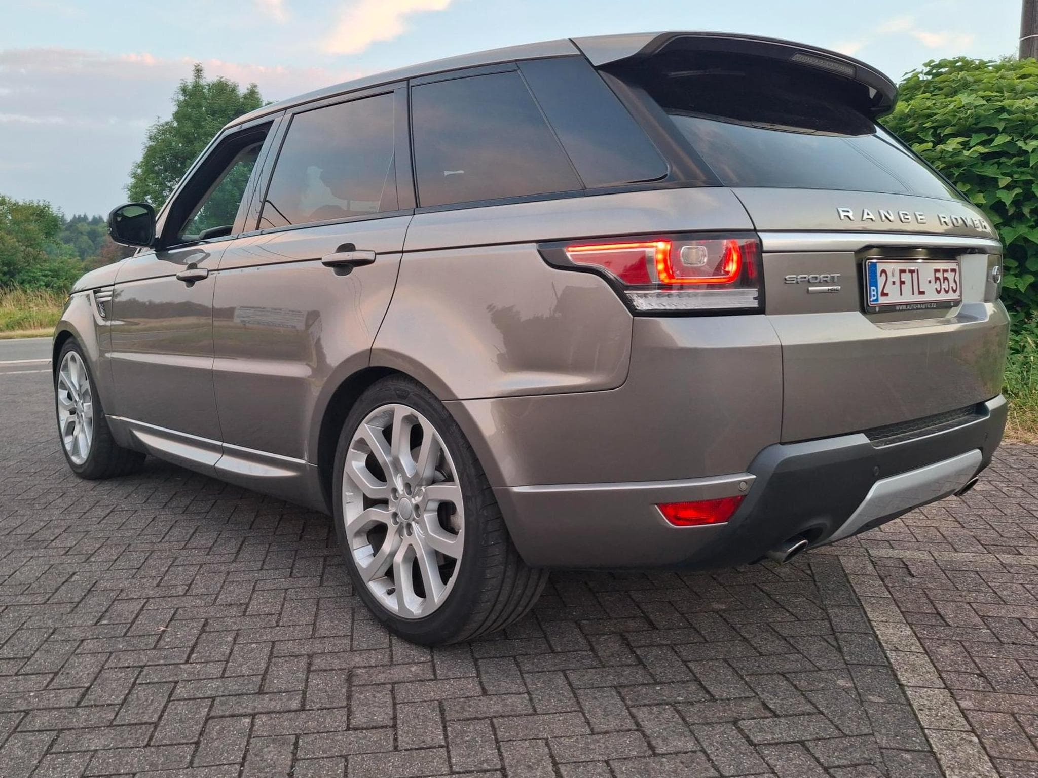 Land-Rover Range Rover Sport RANGE ROVER HSE SPORT (2018) - Photo 5