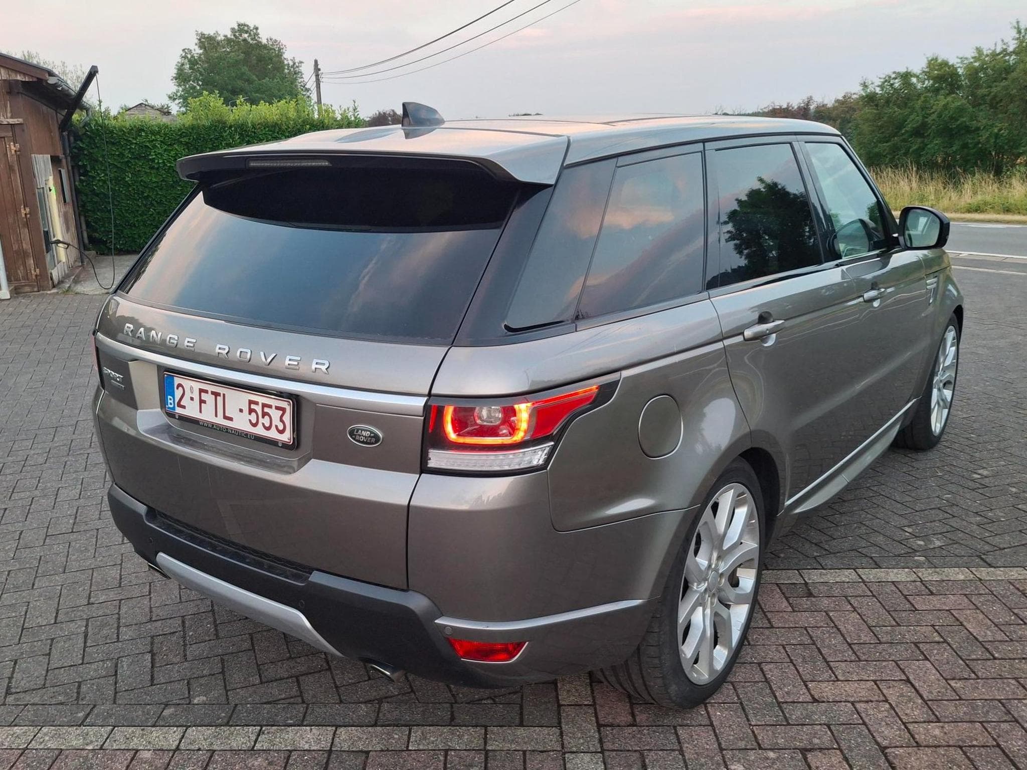 Land-Rover Range Rover Sport RANGE ROVER HSE SPORT (2018) - Photo 4