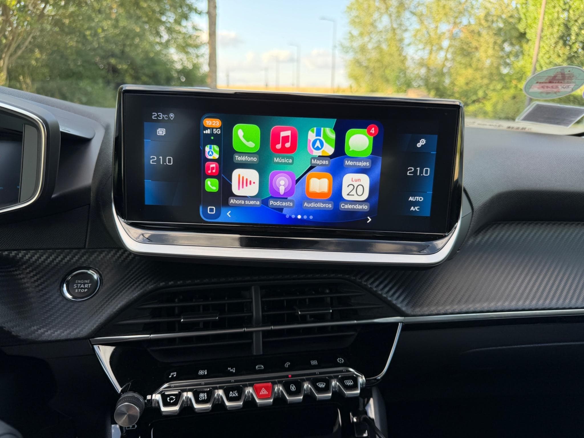 Peugeot 208 Allure Pack (2023) - Photo 4