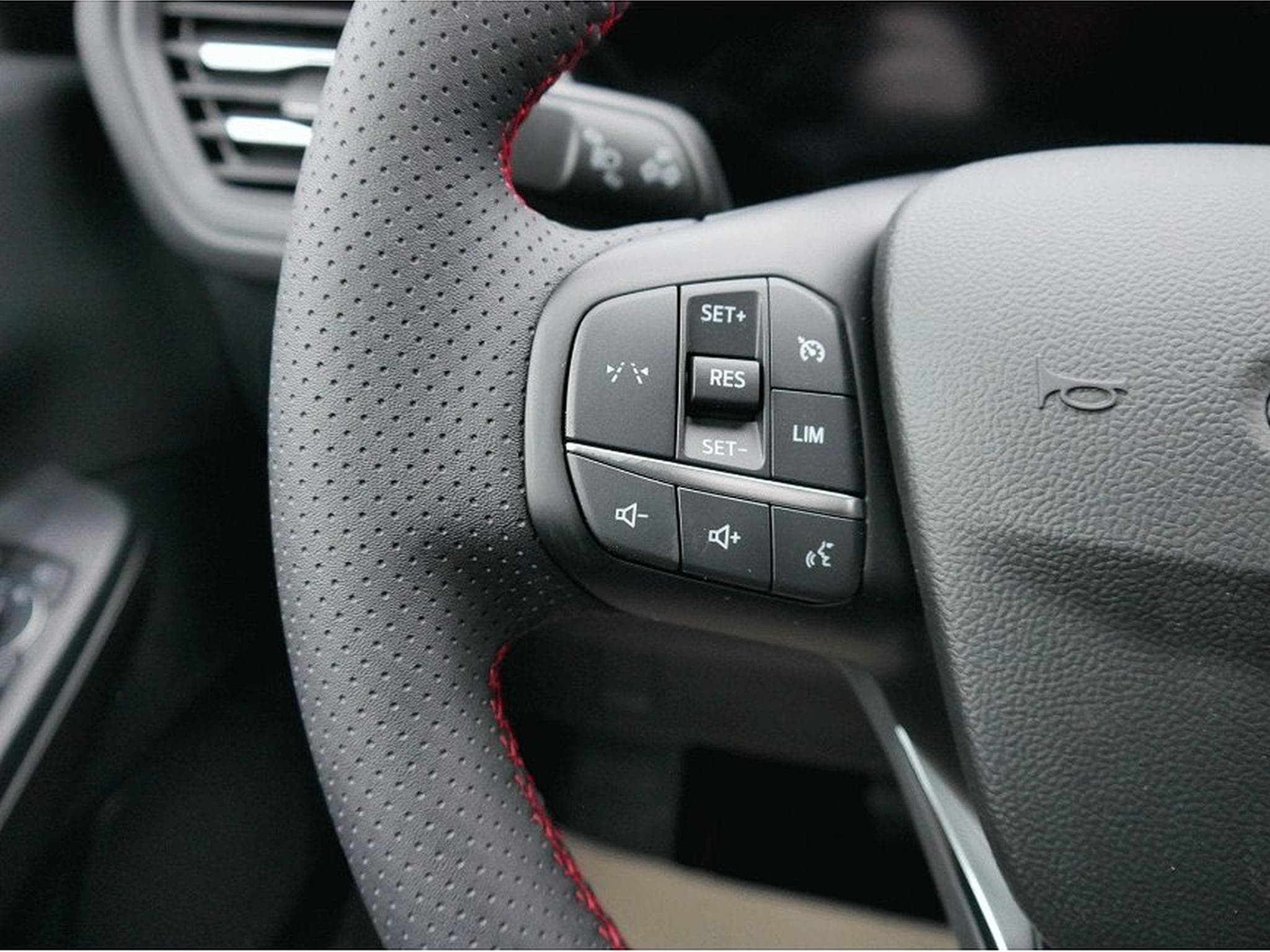 Ford Kuga (2026) - Photo 13