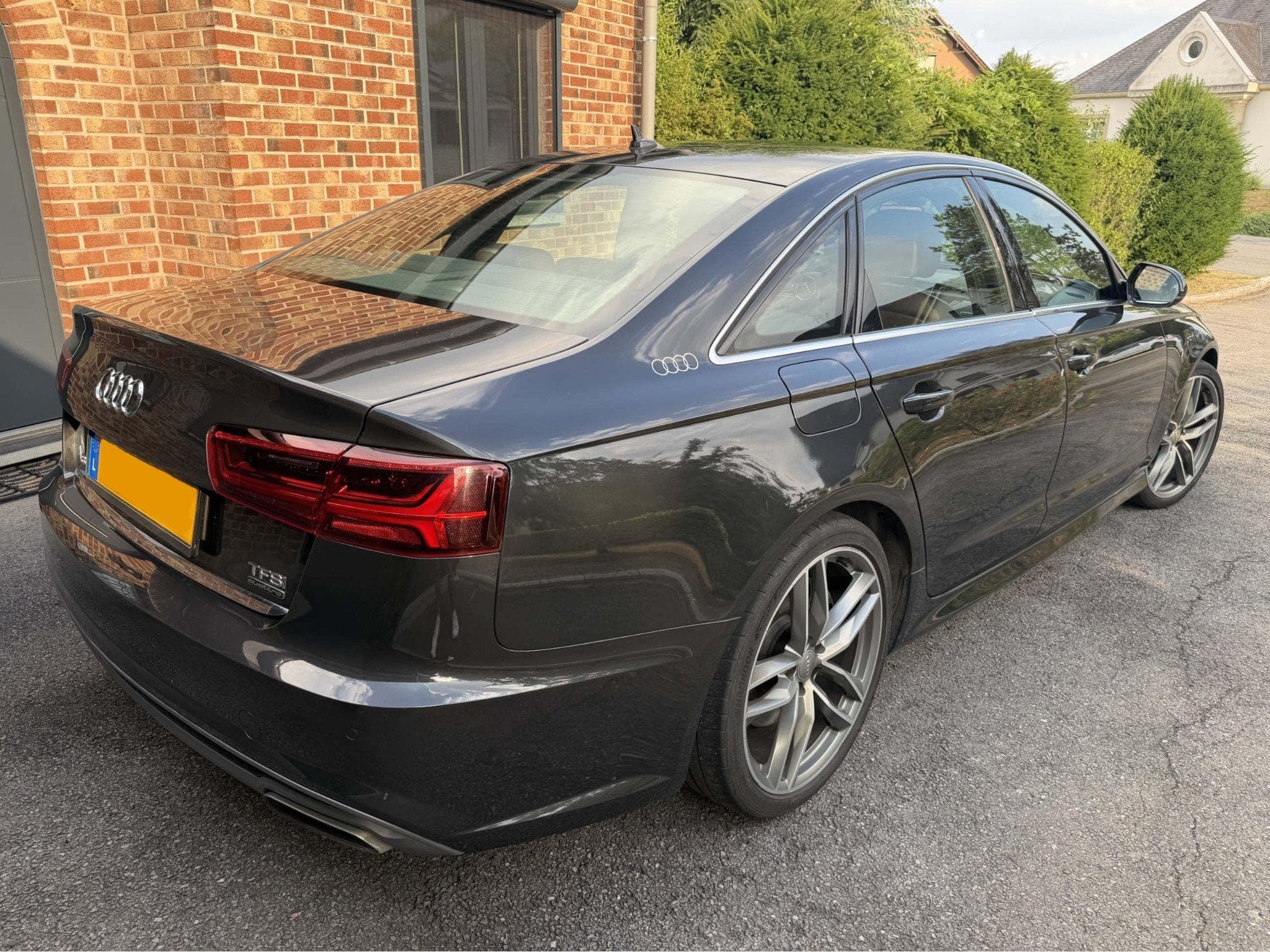 Audi A6 3.0TFSI qu. Sline MATRIX (2015) - Photo 2