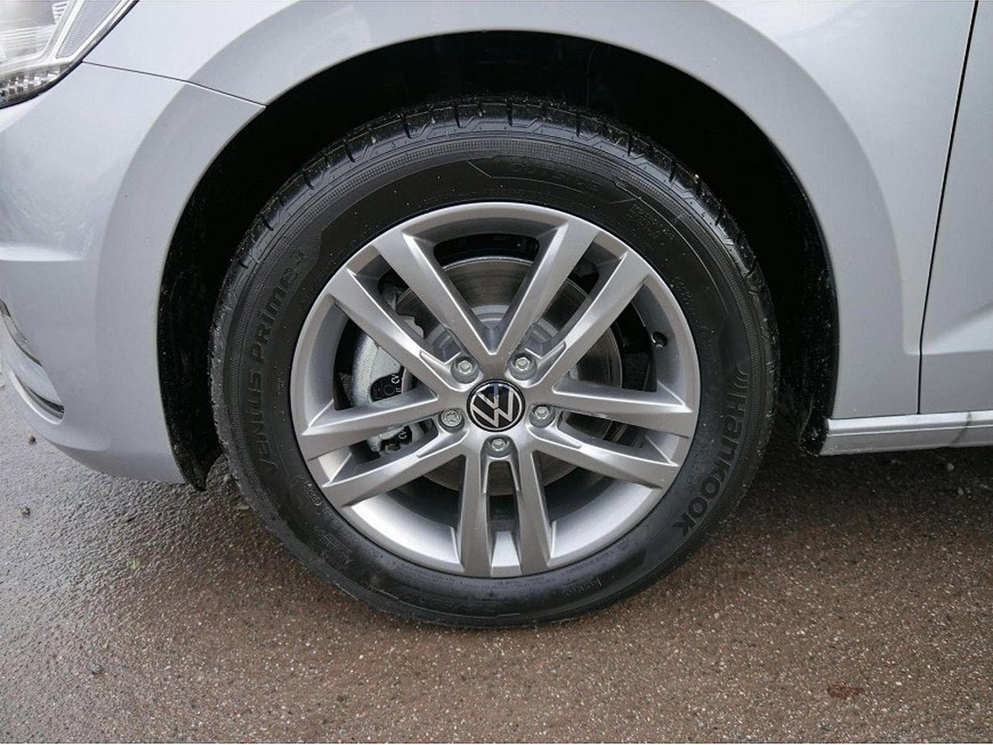 VW Touran (2026) - Photo 4