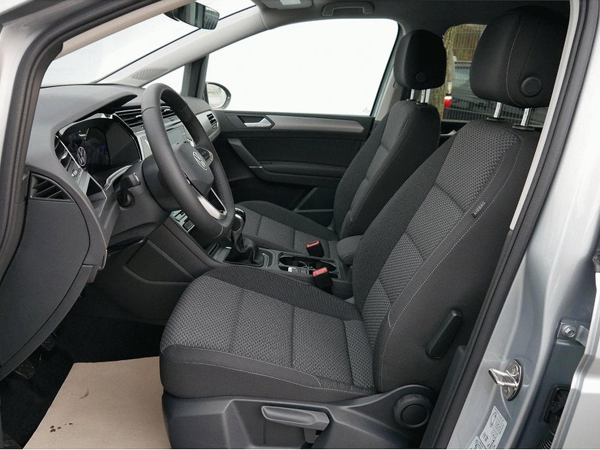 VW Touran (2026) - Photo 9