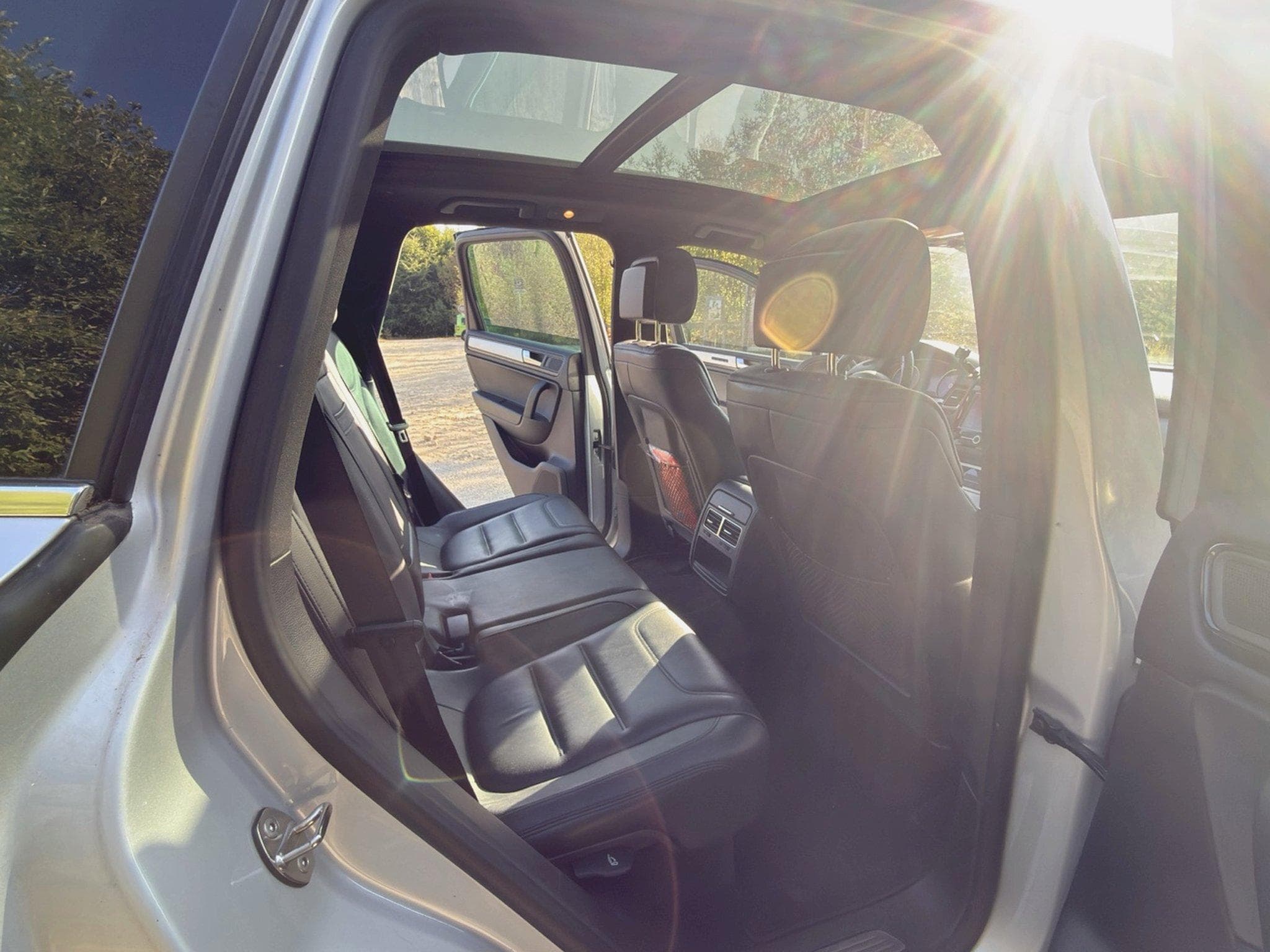 VW Touareg 3.0 V6 TDI 245 PS | Pano | Leder | 360 (2014) - Foto 9