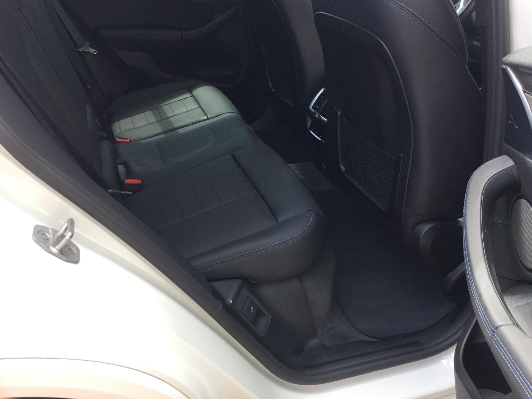 BMW iX3 M Sport 286 ch impressive full options (2025) - Photo 9