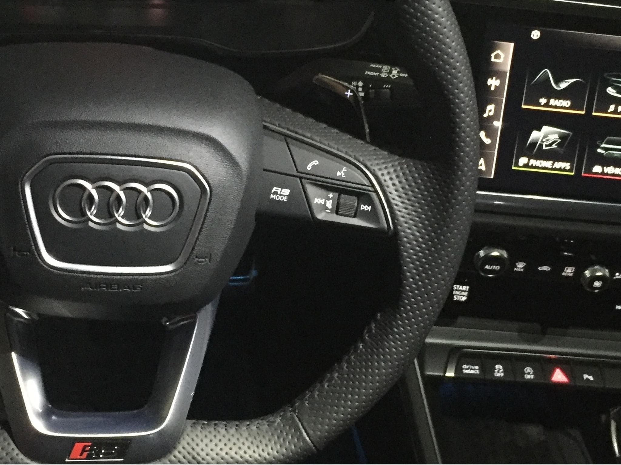 Audi RSQ3 SUV (2021) - Photo 6