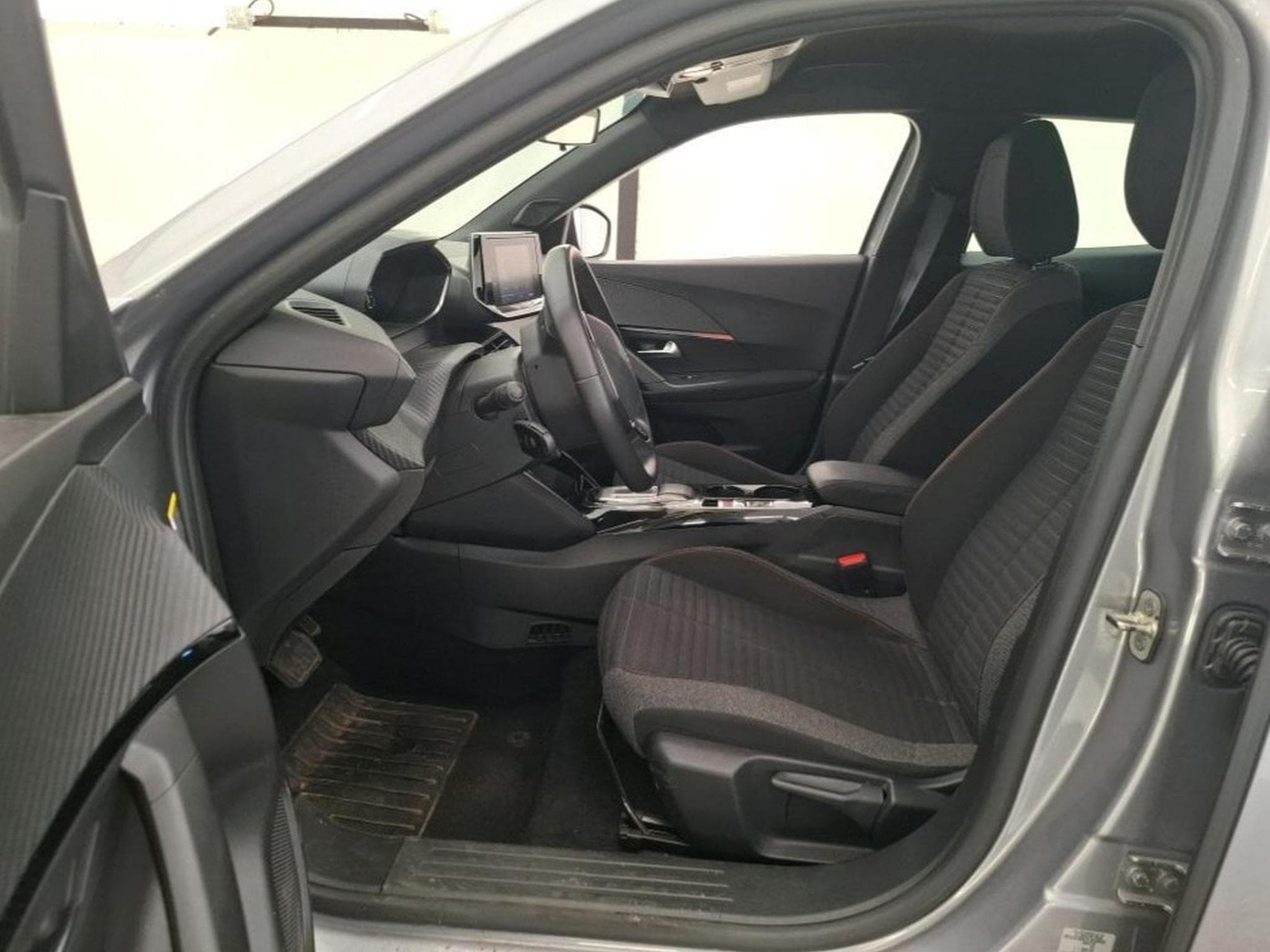 Peugeot 2008 Active Pack - Electrique (2023) - Foto 2