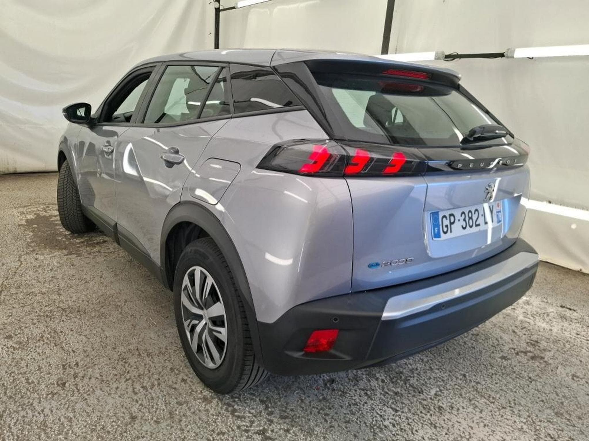 Peugeot 2008 Active Pack - Electrique (2023) - Foto 3