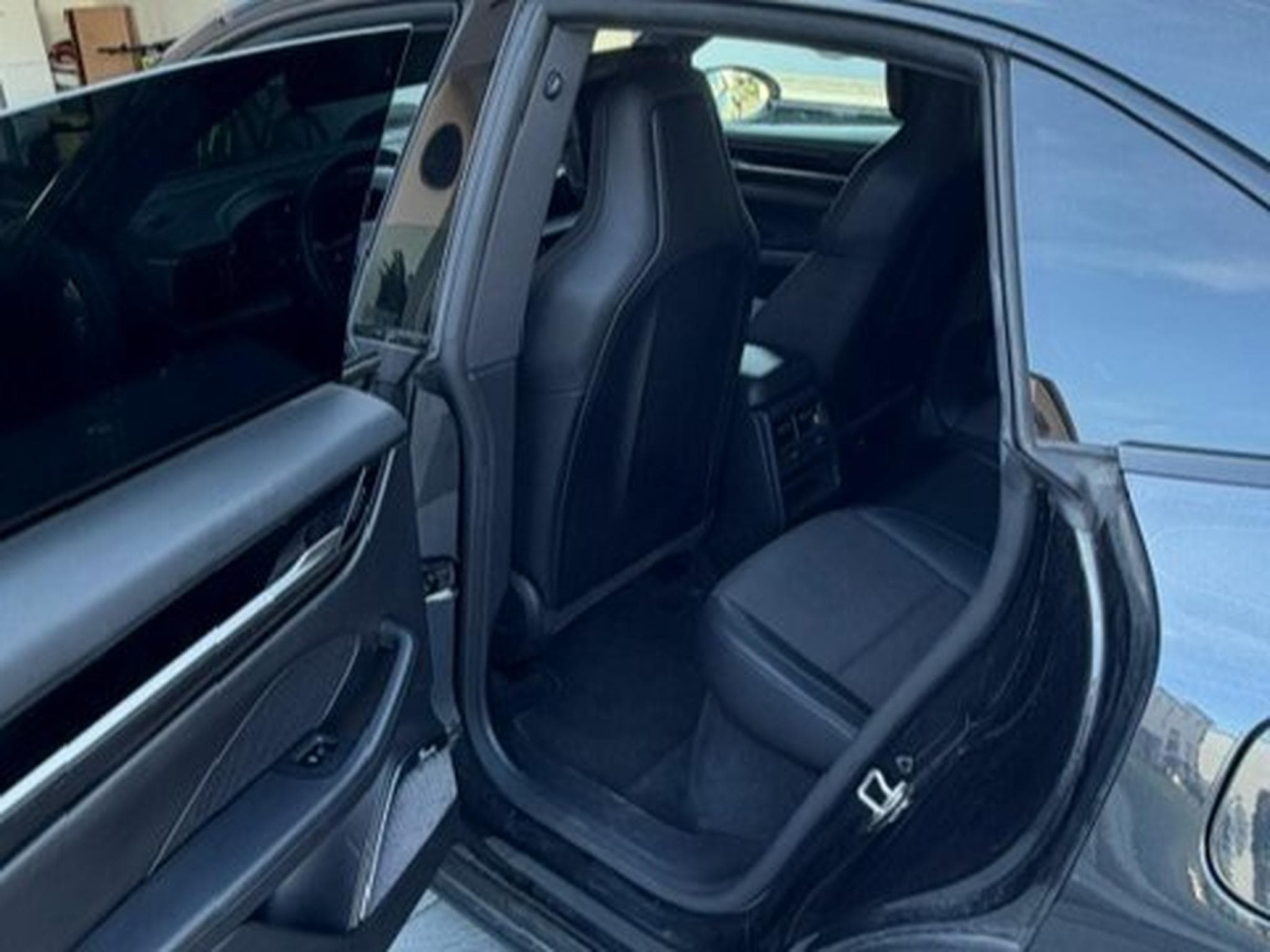 Porsche Macan (2024) - Photo 3