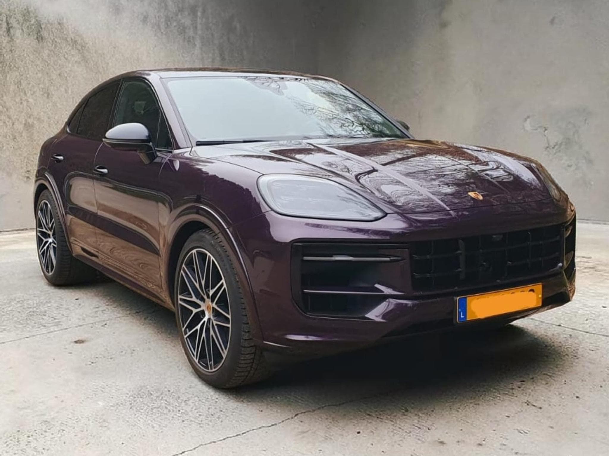 Porsche Cayenne COUPE (2024) - Photo 1
