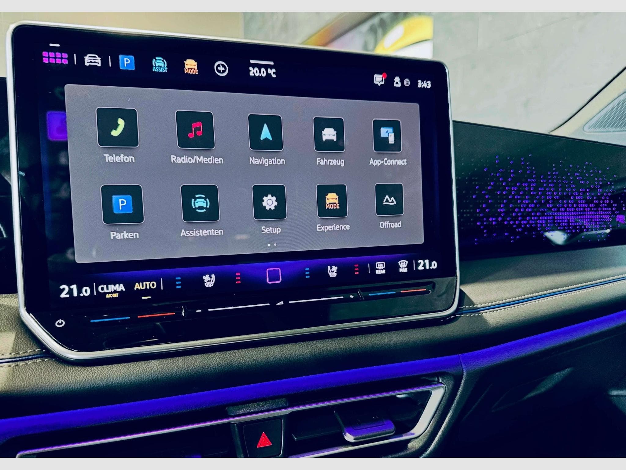 VW Tiguan TIGUAN R-LINE TSI 4MOTION DSG (2025) - Photo 10