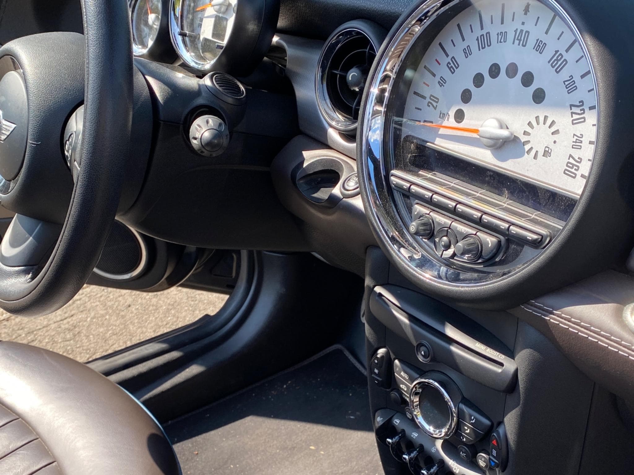Mini Cabrio Cooper Cooper S Cabrio Highgate 184 ps (2014) - Photo 5