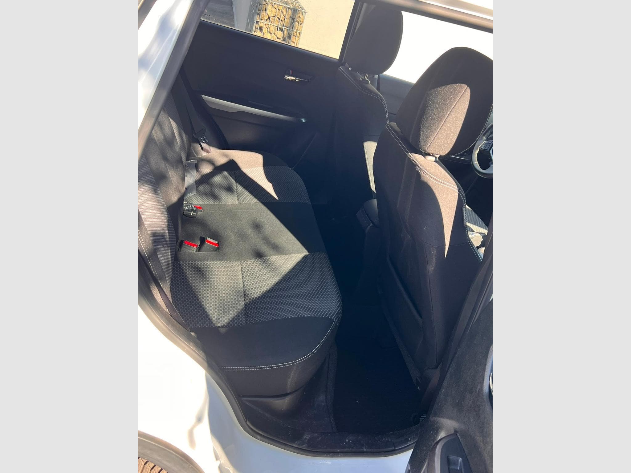 Suzuki Vitara 1.4 95KW Mildhybride (2022) - Photo 5
