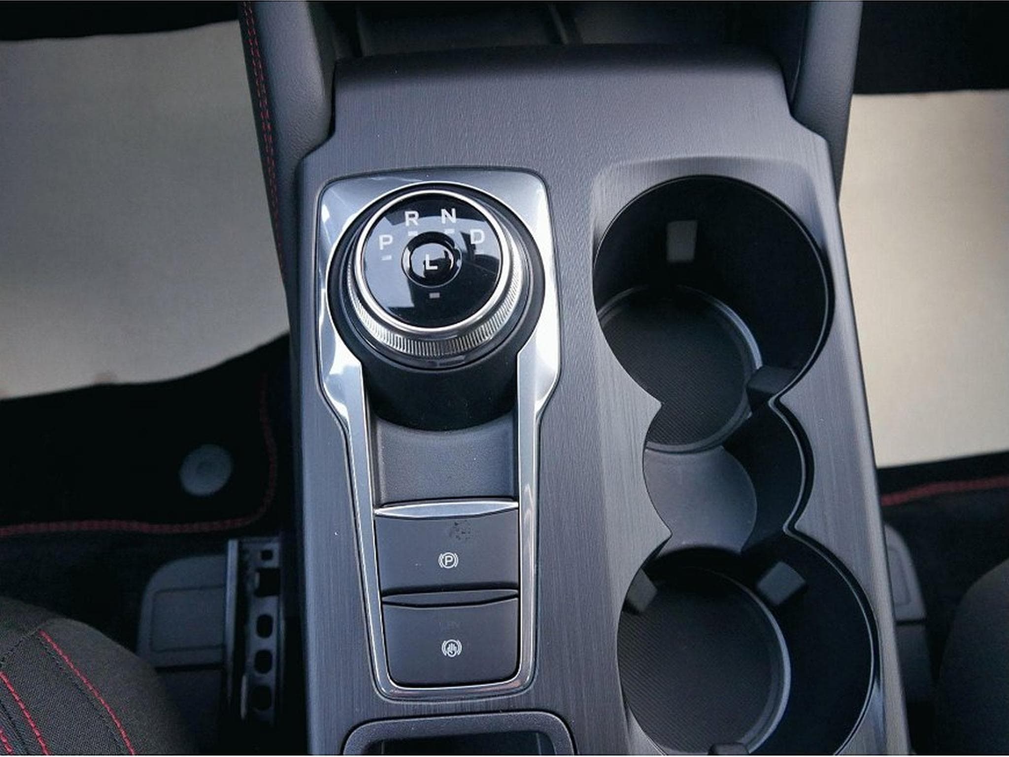 Ford Kuga (2026) - Photo 13