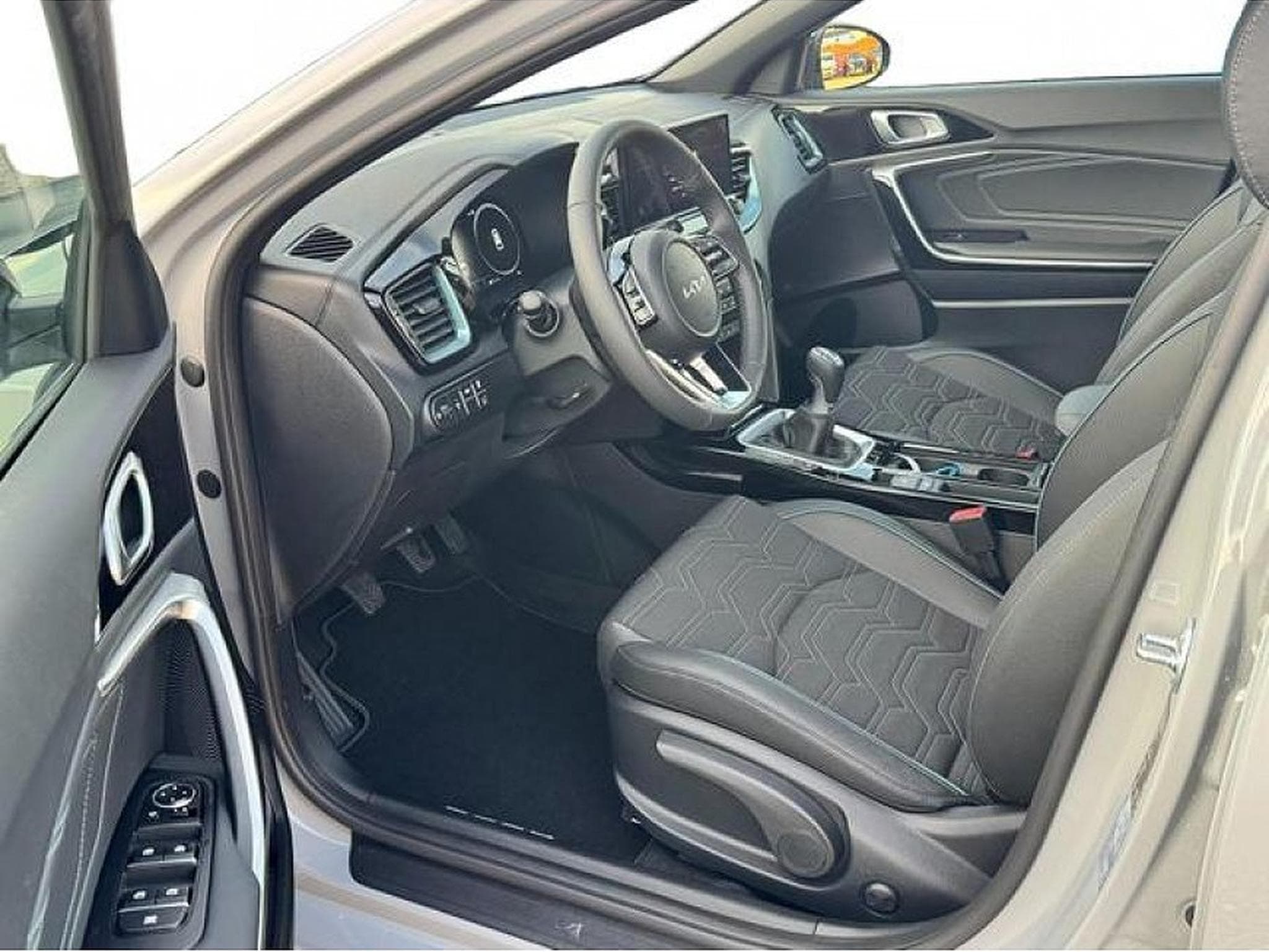 Kia Ceed (2025) - Foto 11