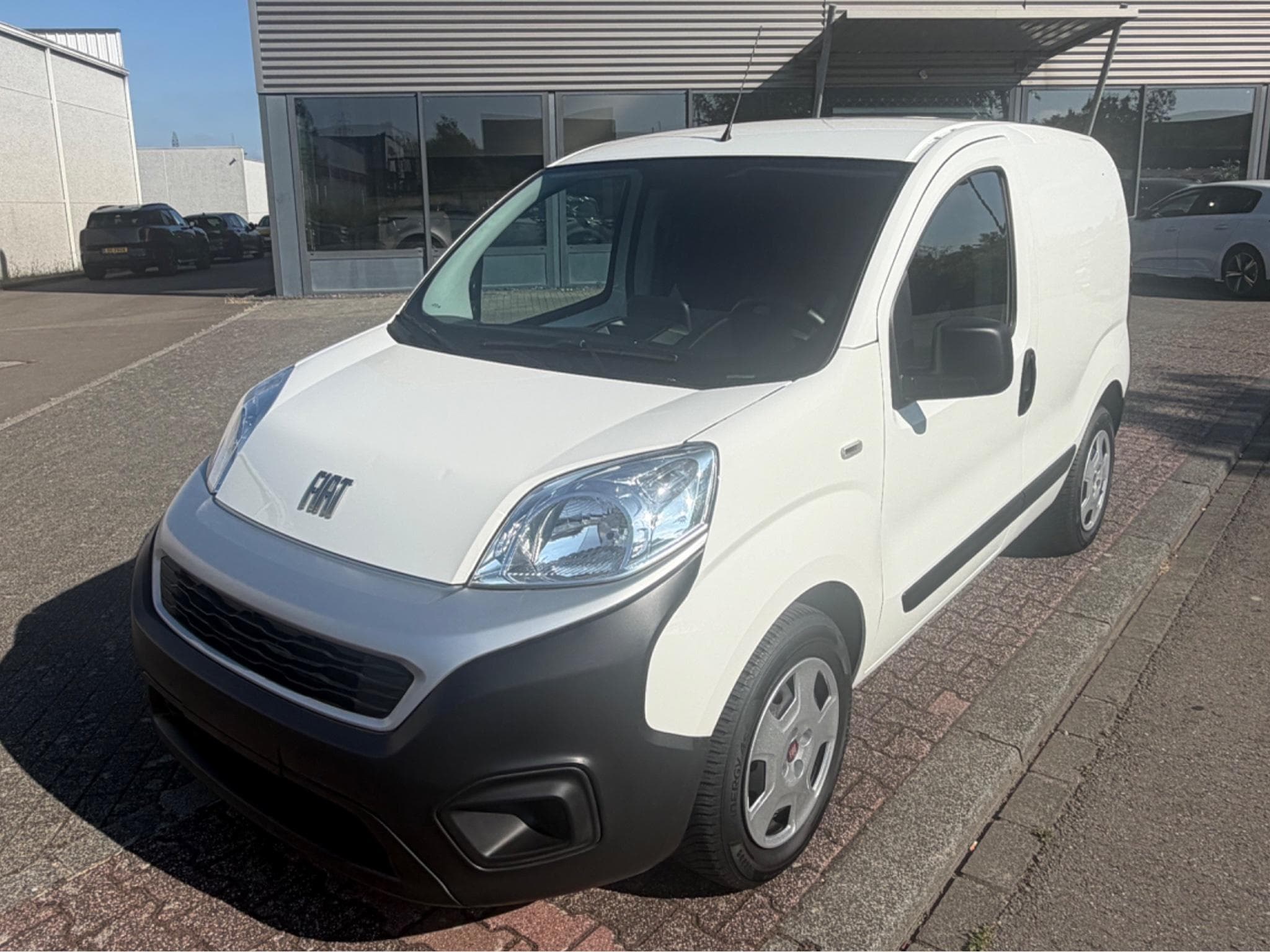 Fiat Fiorino Fiorino Multijet S&S SX (2023) - Foto 1