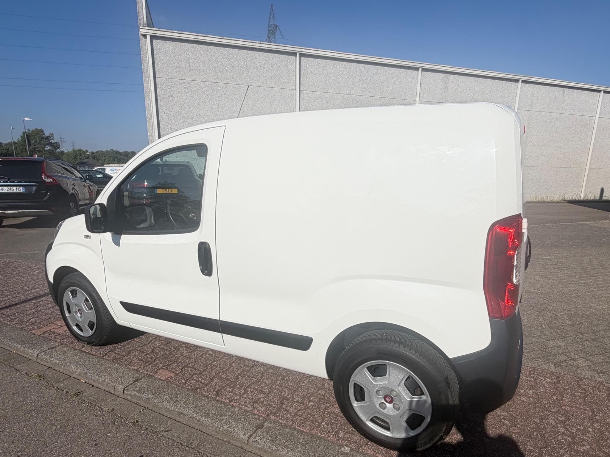Fiat Fiorino Fiorino Multijet S&S SX (2023) - Foto 2