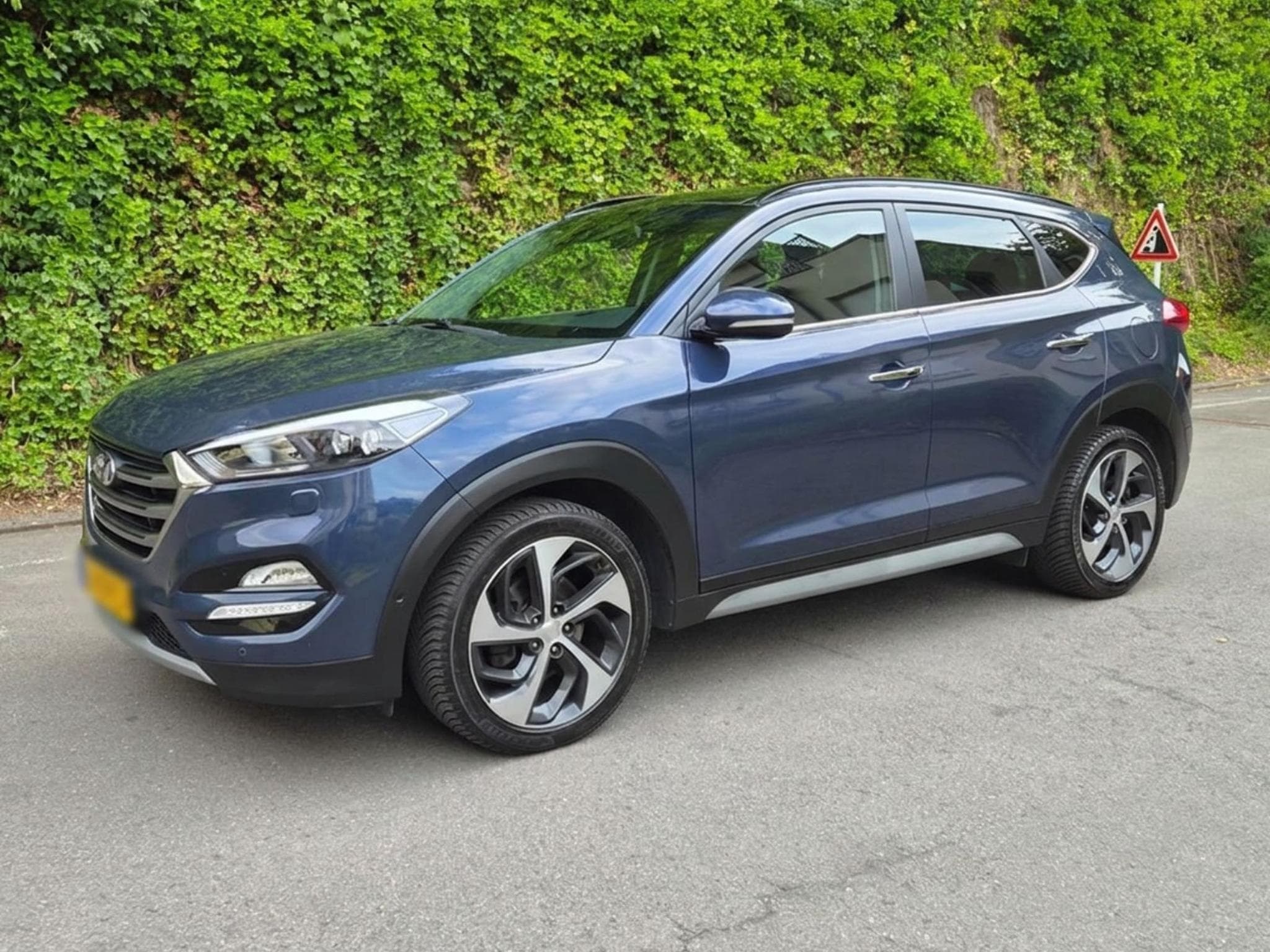 Hyundai Tucson 1.7 CRDi 141 ch DCT-7 Exécutive (2018) - Foto 2