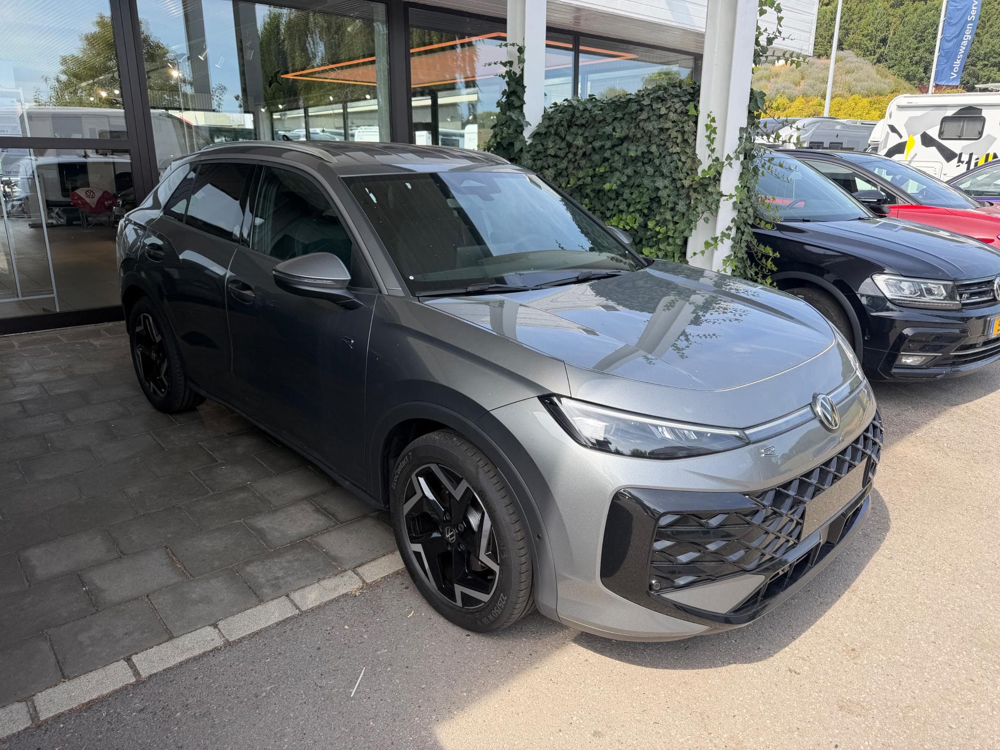 VW T-Roc R-Line 1.5 eTSI DSG7 (2026) - Foto 1