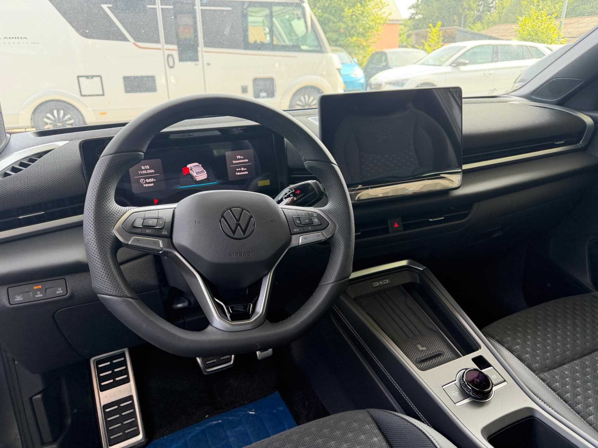 VW T-Roc R-Line 1.5 eTSI DSG7 (2026) - Foto 4