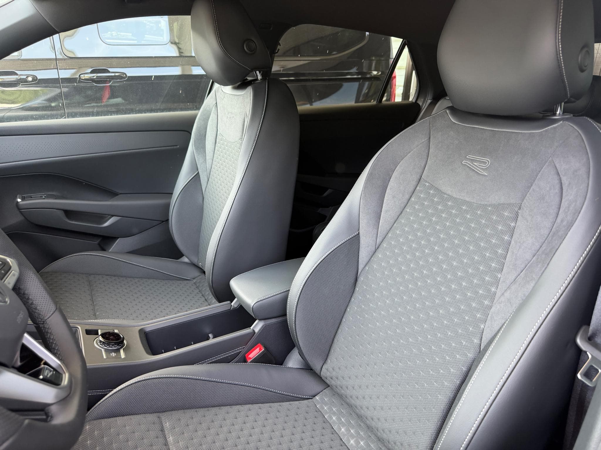 VW T-Roc R-Line 1.5 eTSI DSG7 (2026) - Foto 5
