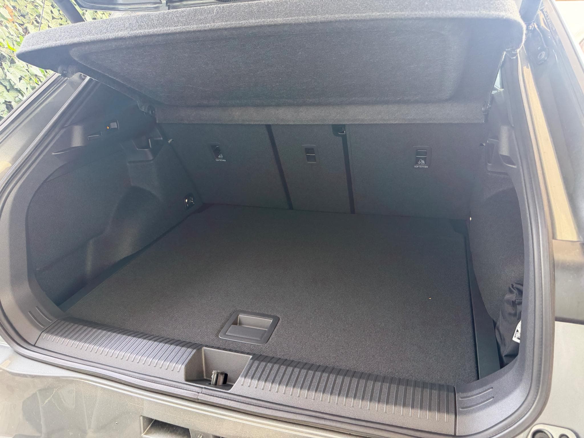 VW T-Roc R-Line 1.5 eTSI DSG7 (2026) - Foto 7