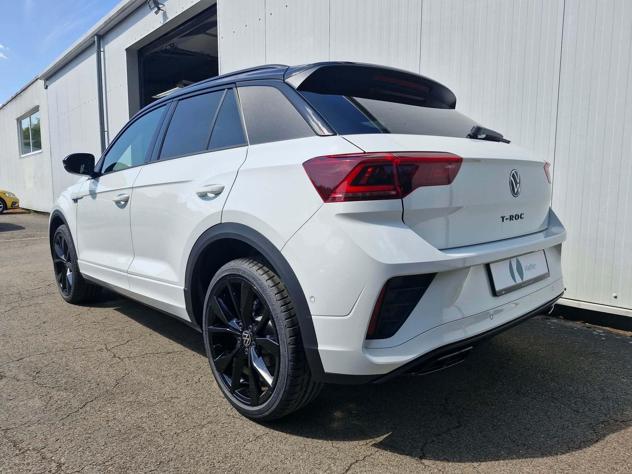 VW T-Roc R-Line Black Style (2026) - Photo 2