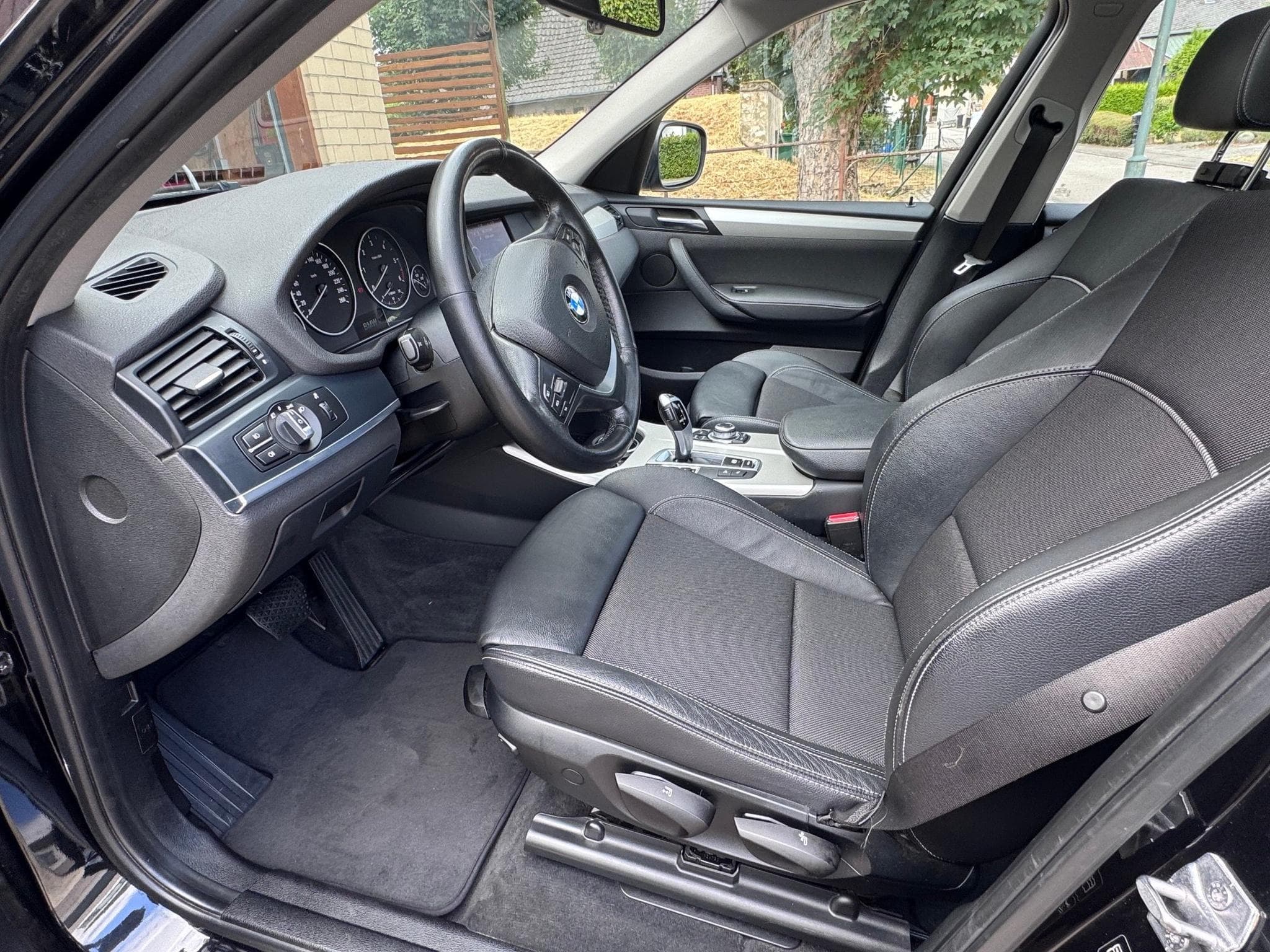 BMW X3 xDrive20d Automatik (2013) - Foto 2