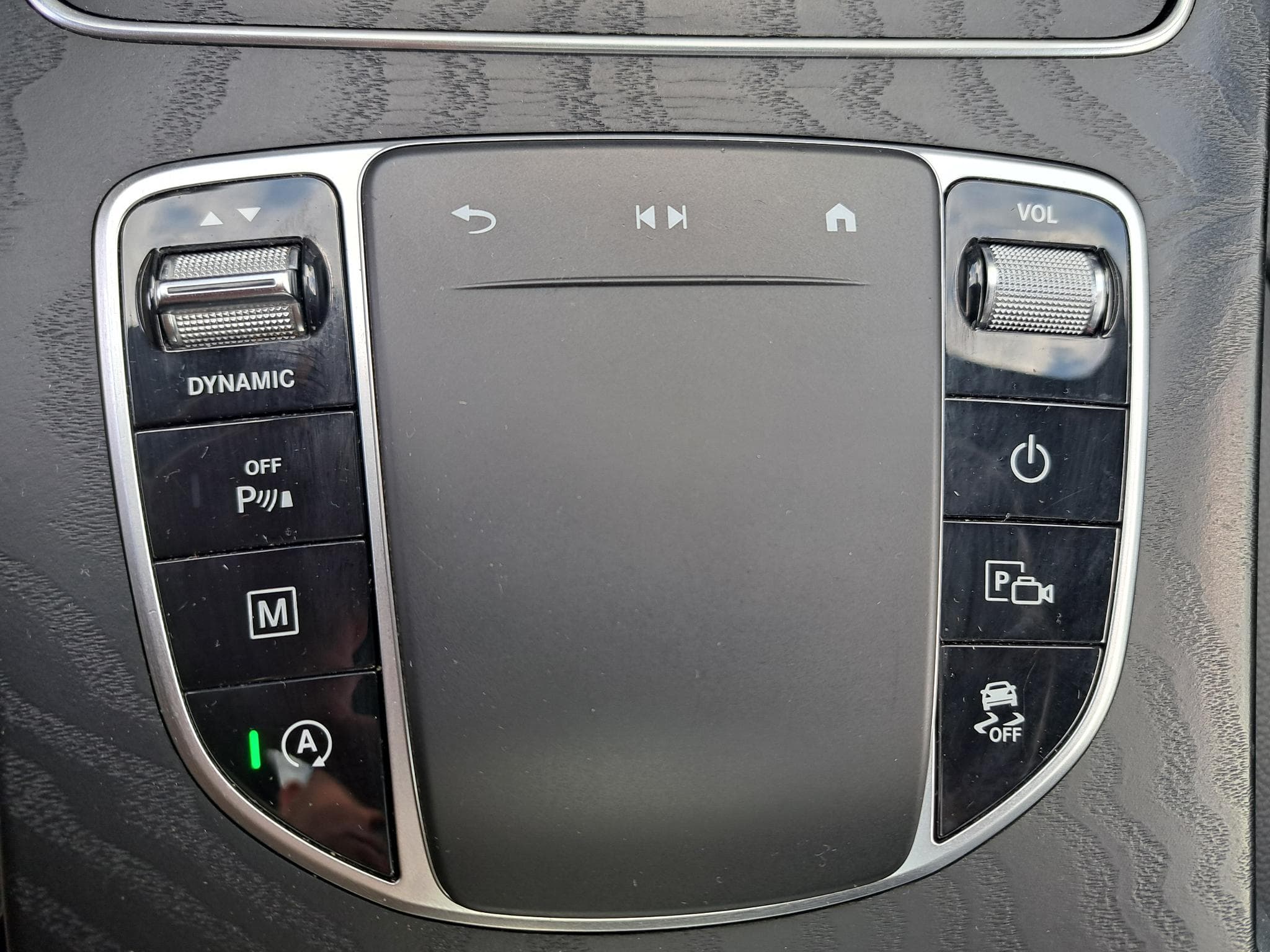 Mercedes GLC 220 D Coupé 194CV 4Matic AMG-Line Full Options (2022) - Photo 17