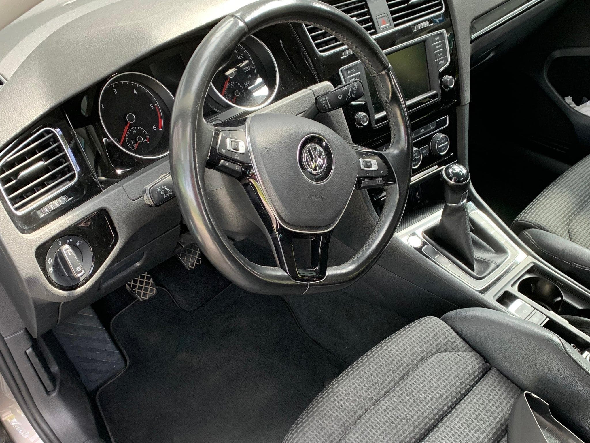 VW Golf VII VII 2.0 TDi Highline DSG (2016) - Foto 3