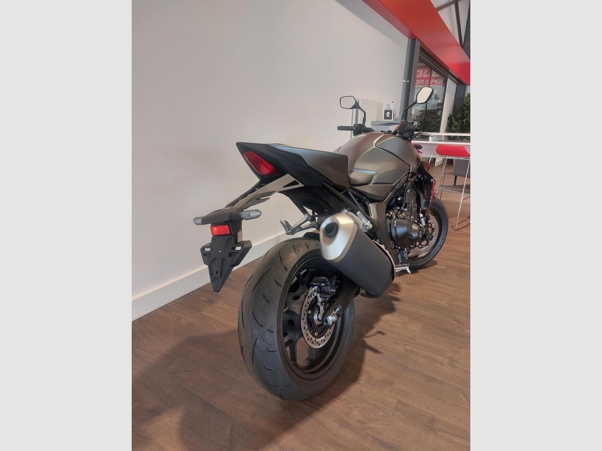 Honda Hornet CB1000 HORNET (2026) - Foto 3