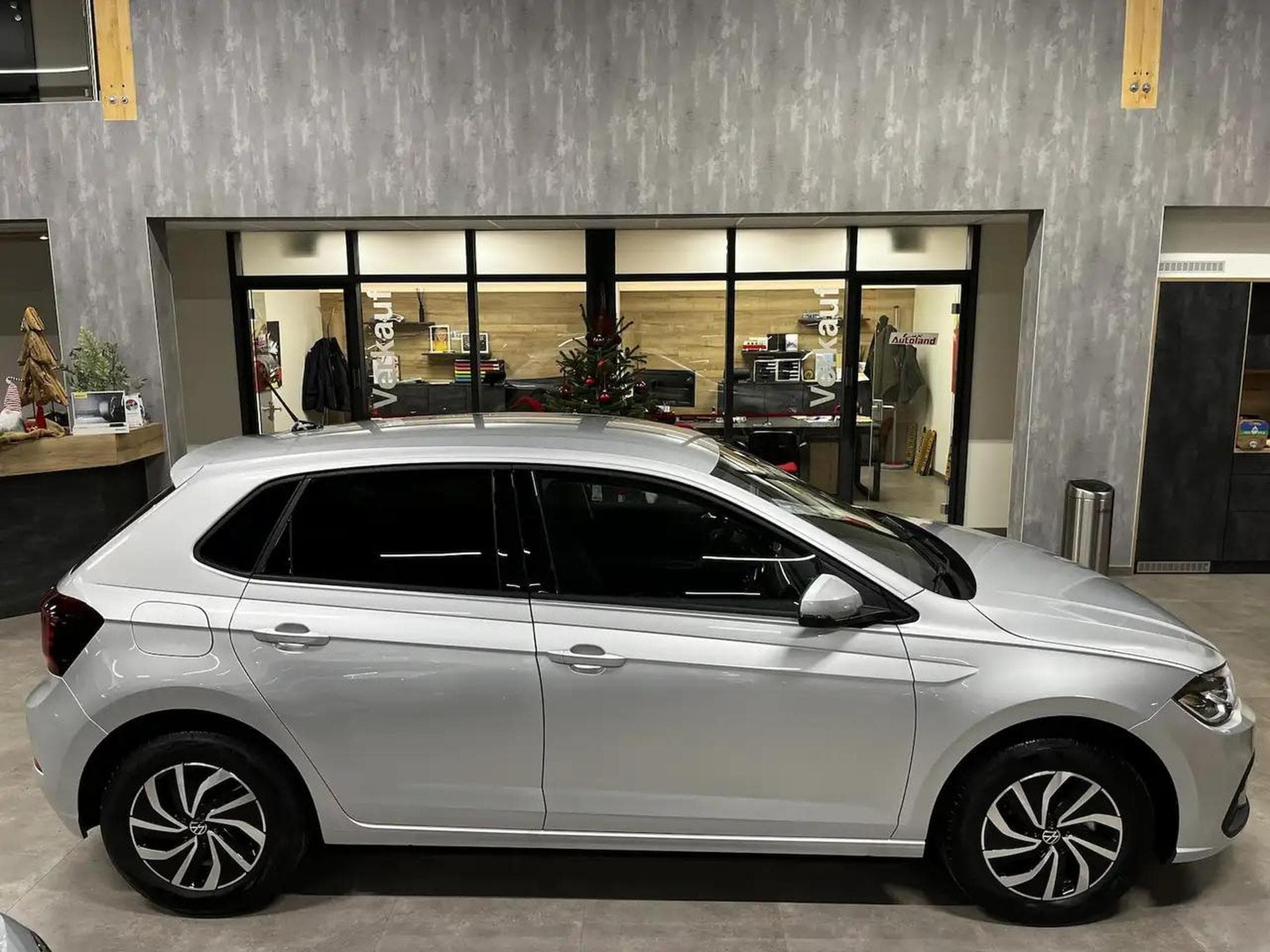 VW Polo (2025) - Photo 2