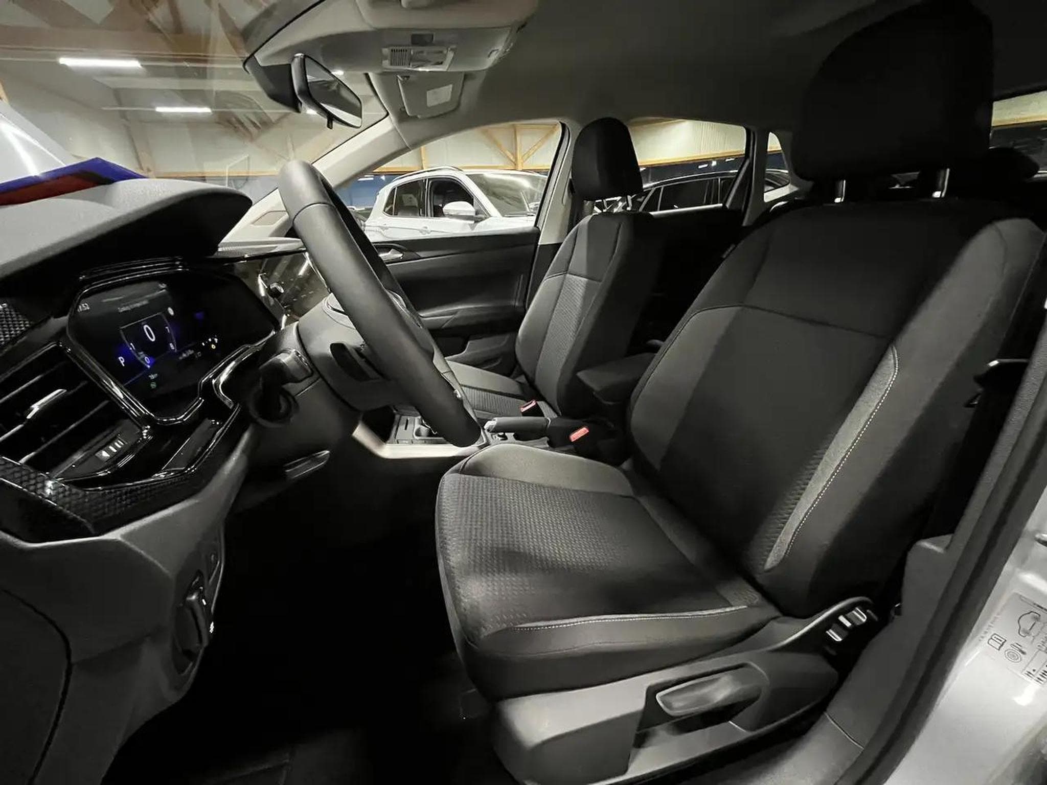 VW Polo (2025) - Photo 9