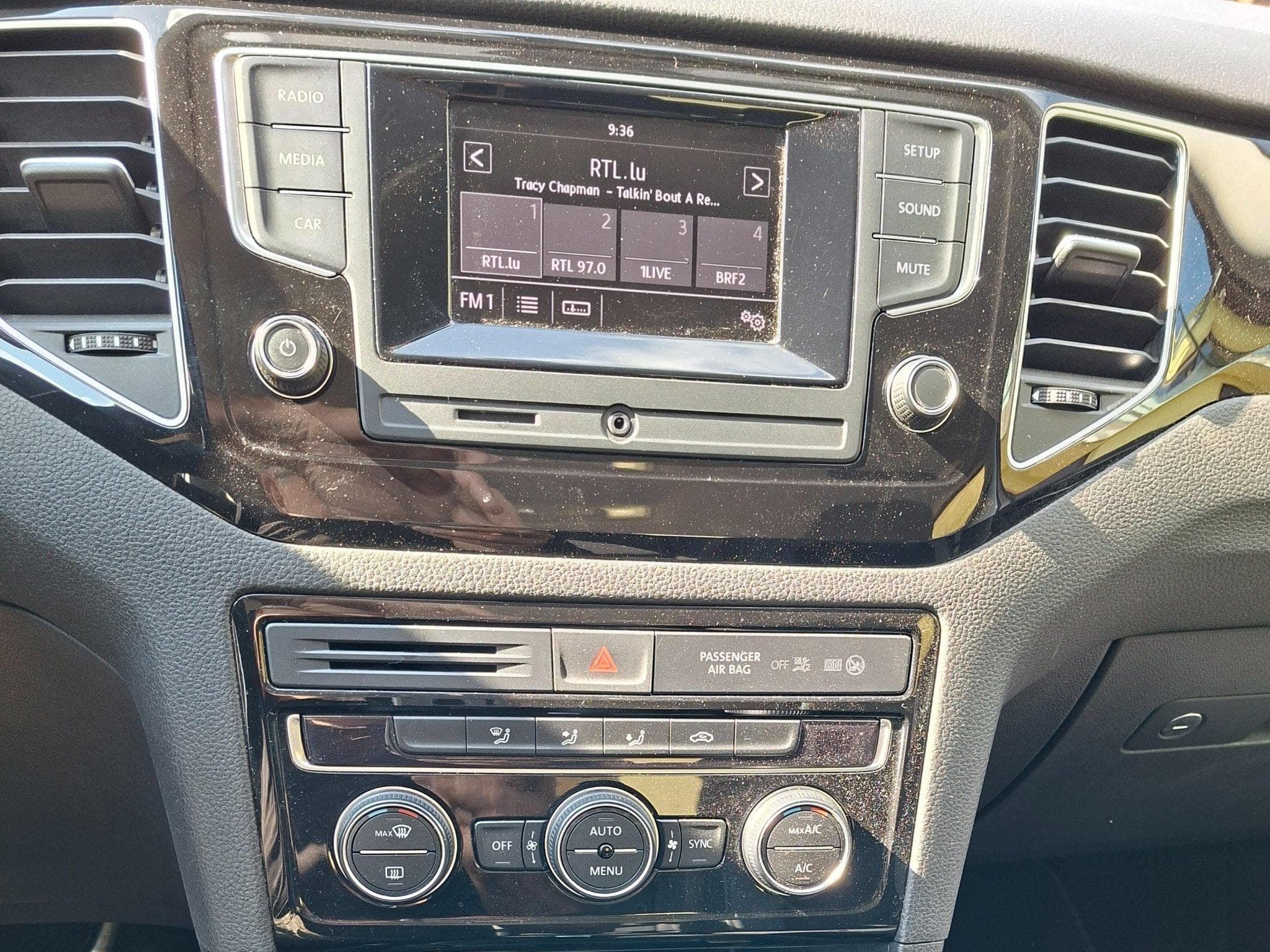 VW Golf VII Sportsvan (2014) - Foto 2