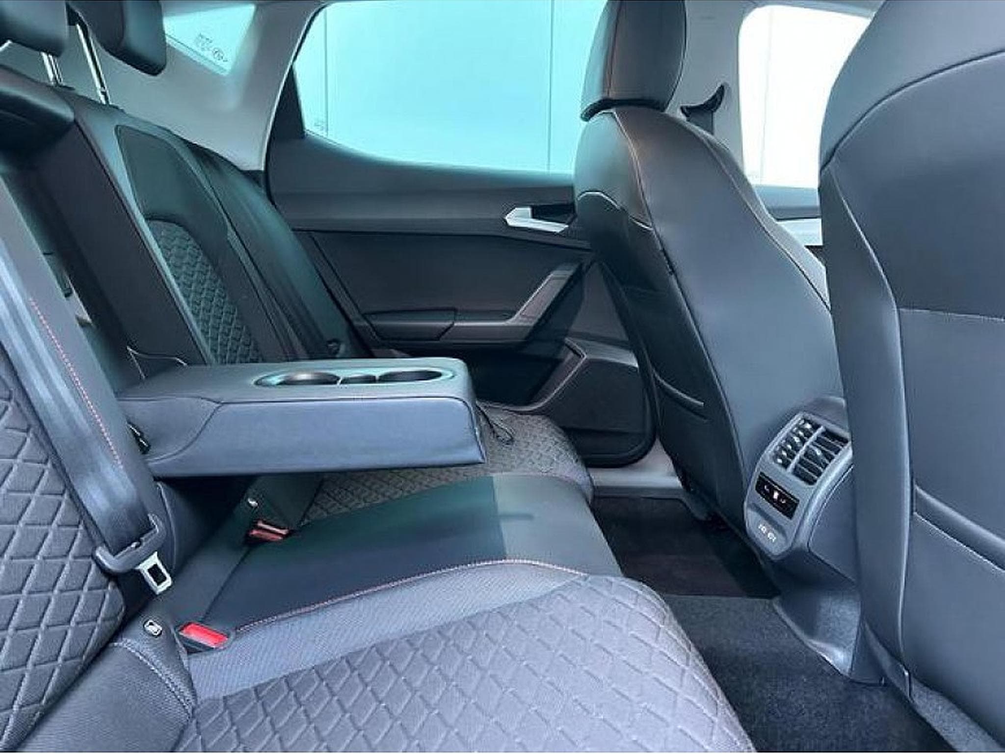 Seat Leon (2025) - Photo 16