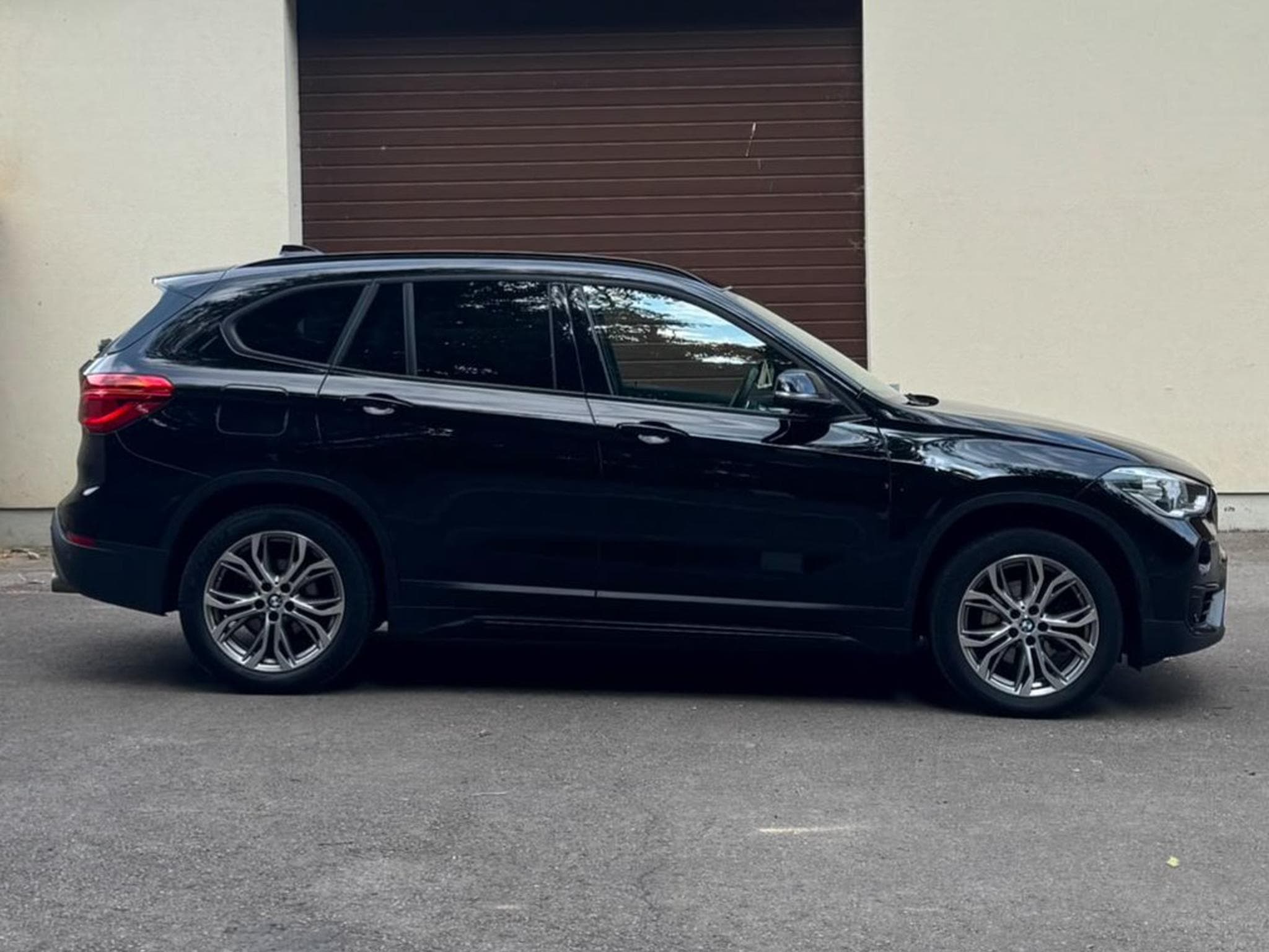 BMW X1 SDrive 18D (2019) - Photo 3