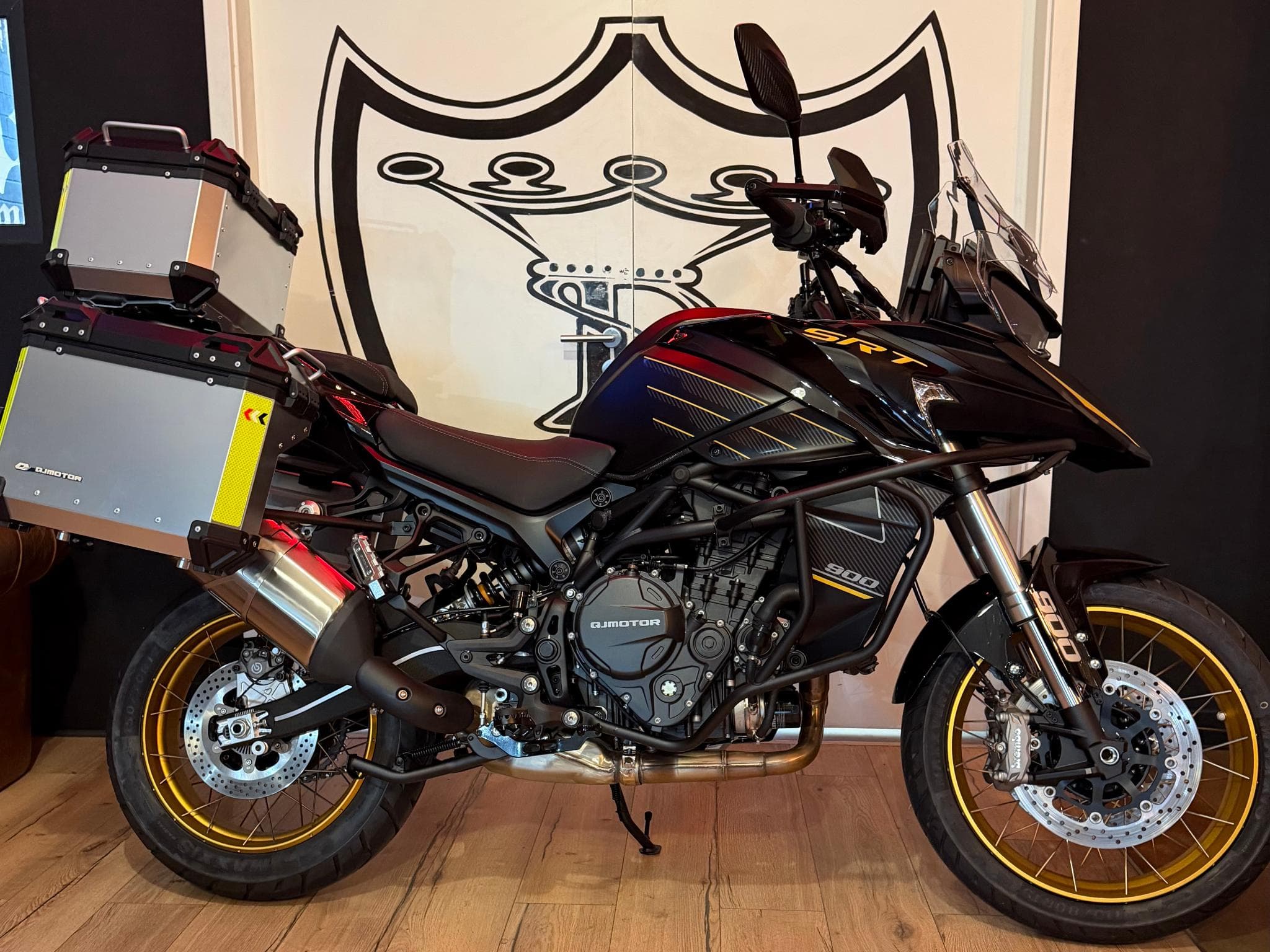 QJmotor SRT 900 SX (2026) - Foto 3